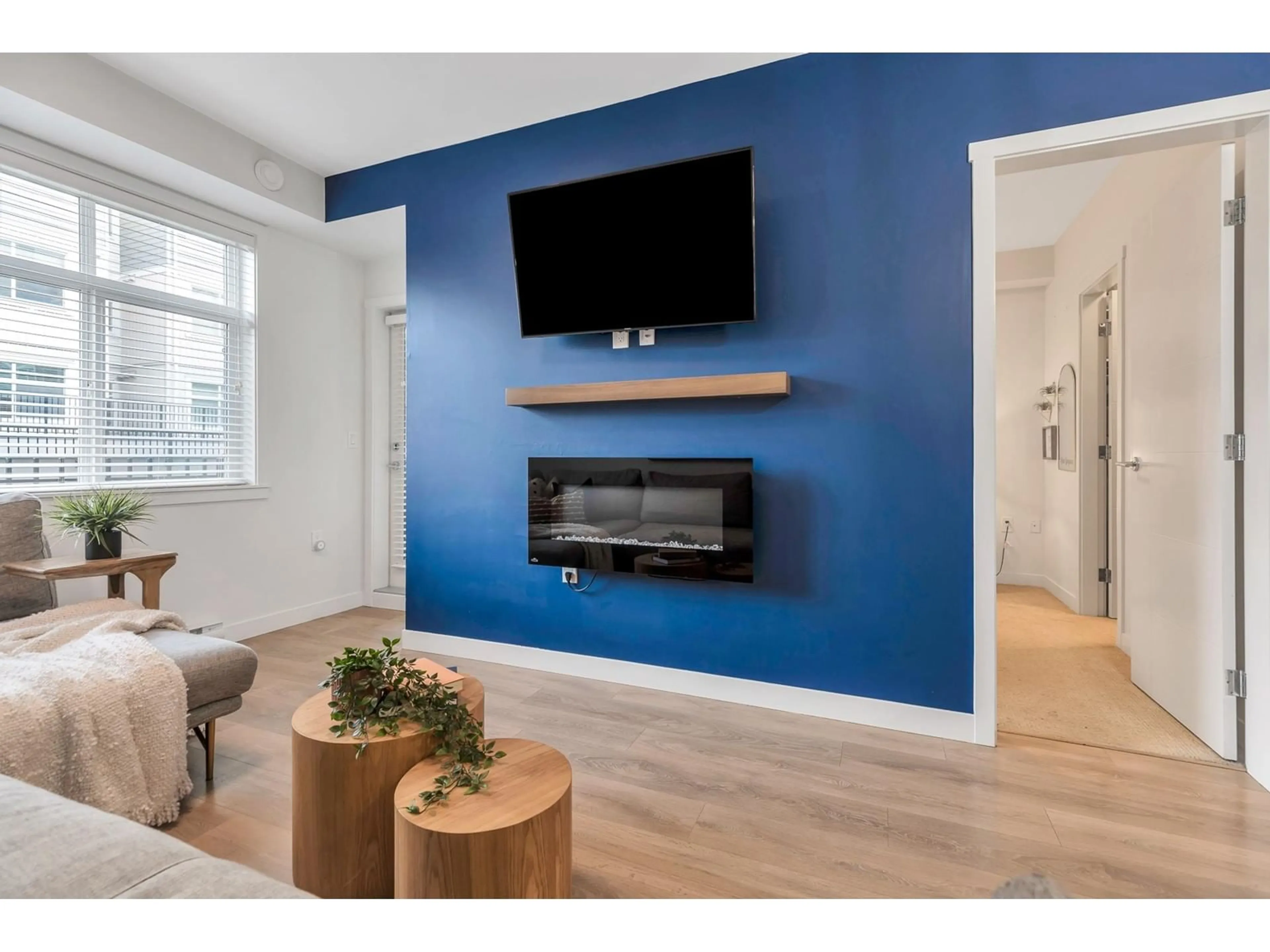 Home theater for 102 - 5415 BRYDON, Langley British Columbia V3A0N4
