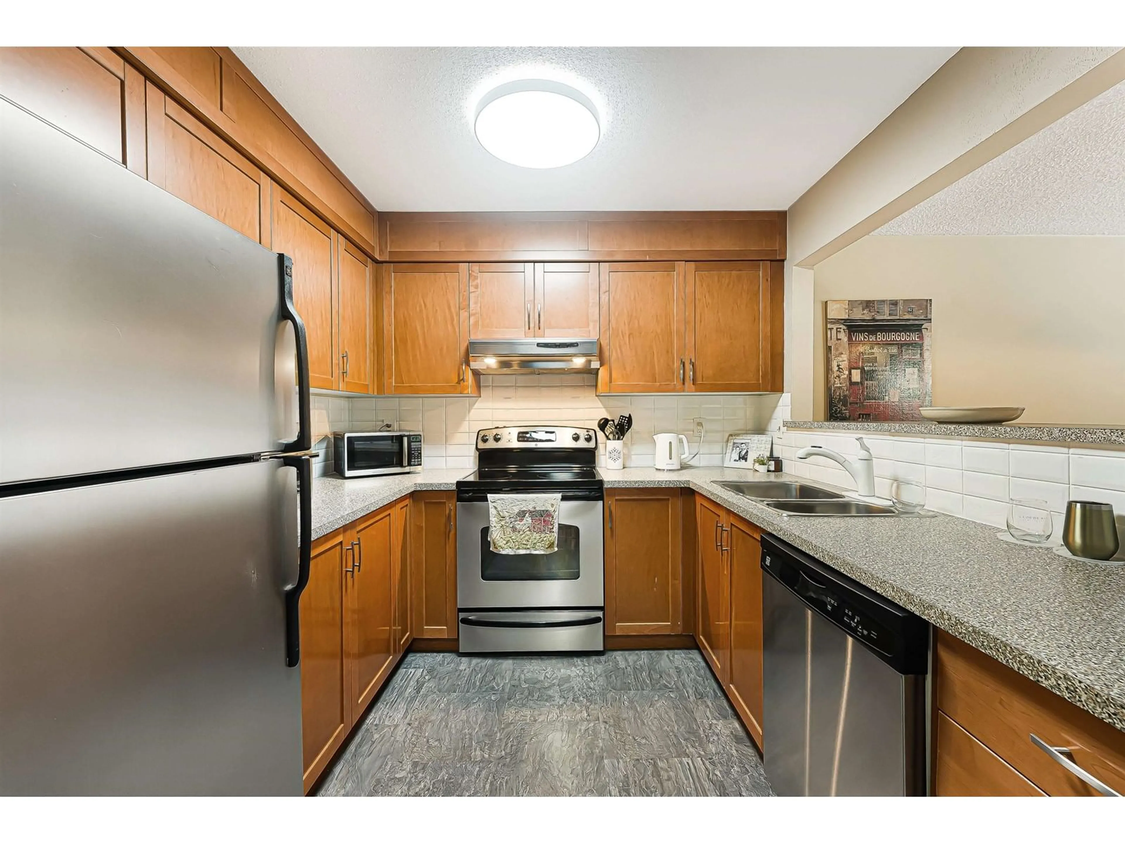 Standard kitchen, unknown for 215 - 1280 FIR, White Rock British Columbia V4B4B1