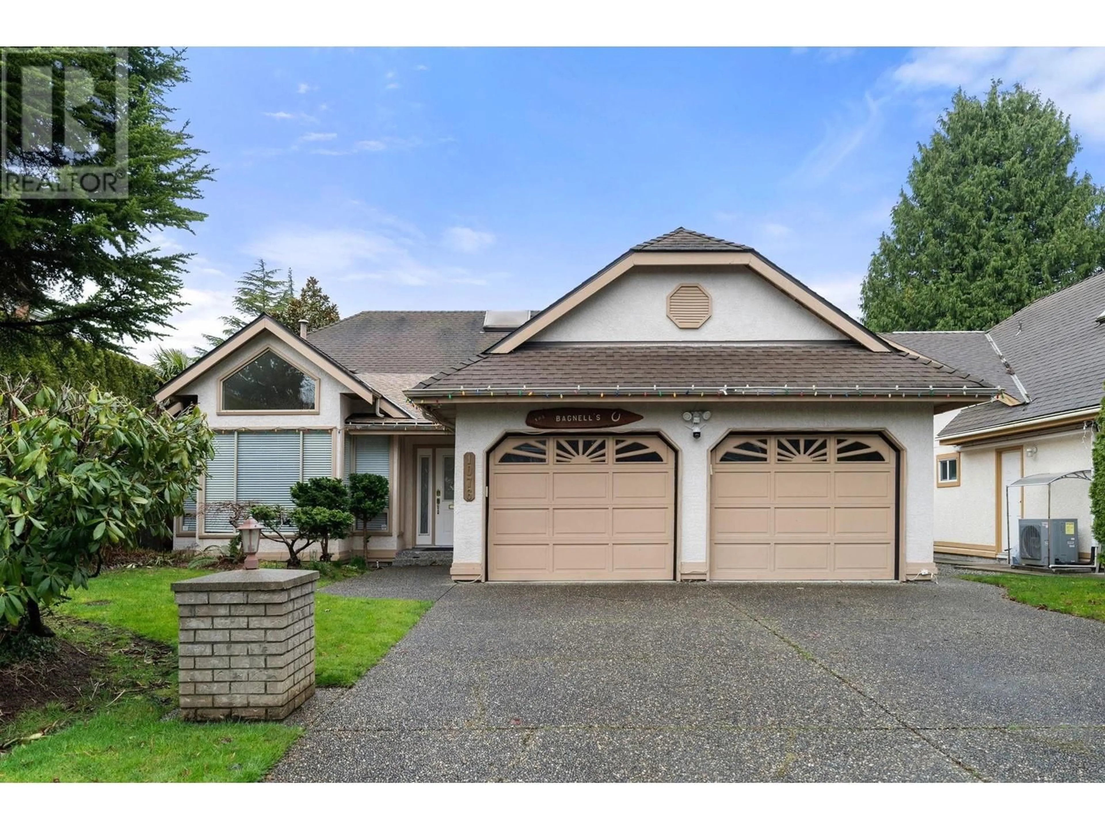 Home with vinyl exterior material, street for 1076 51 STREET, Delta British Columbia V4M4C4