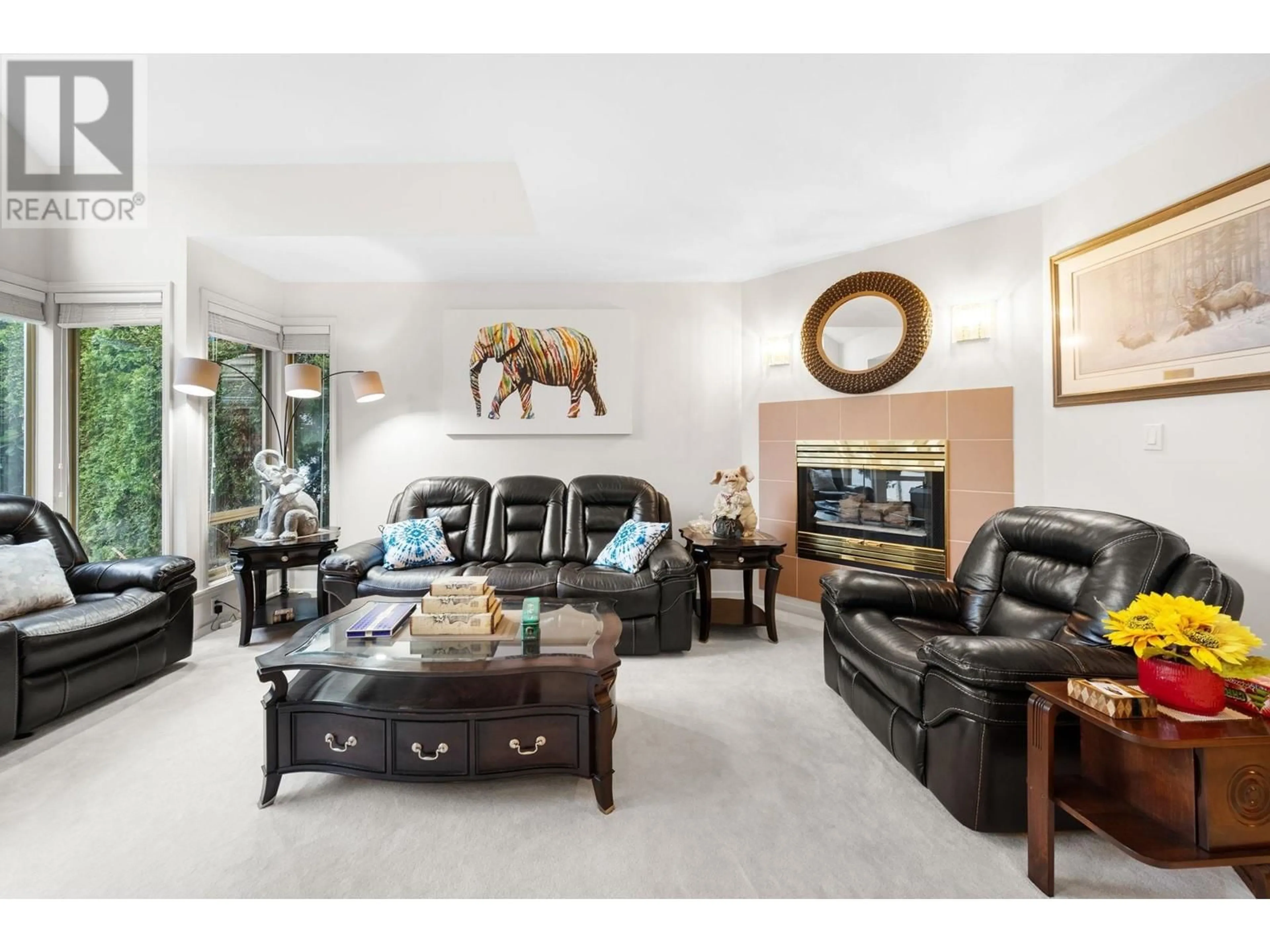 Living room with furniture, unknown for 1076 51 STREET, Delta British Columbia V4M4C4