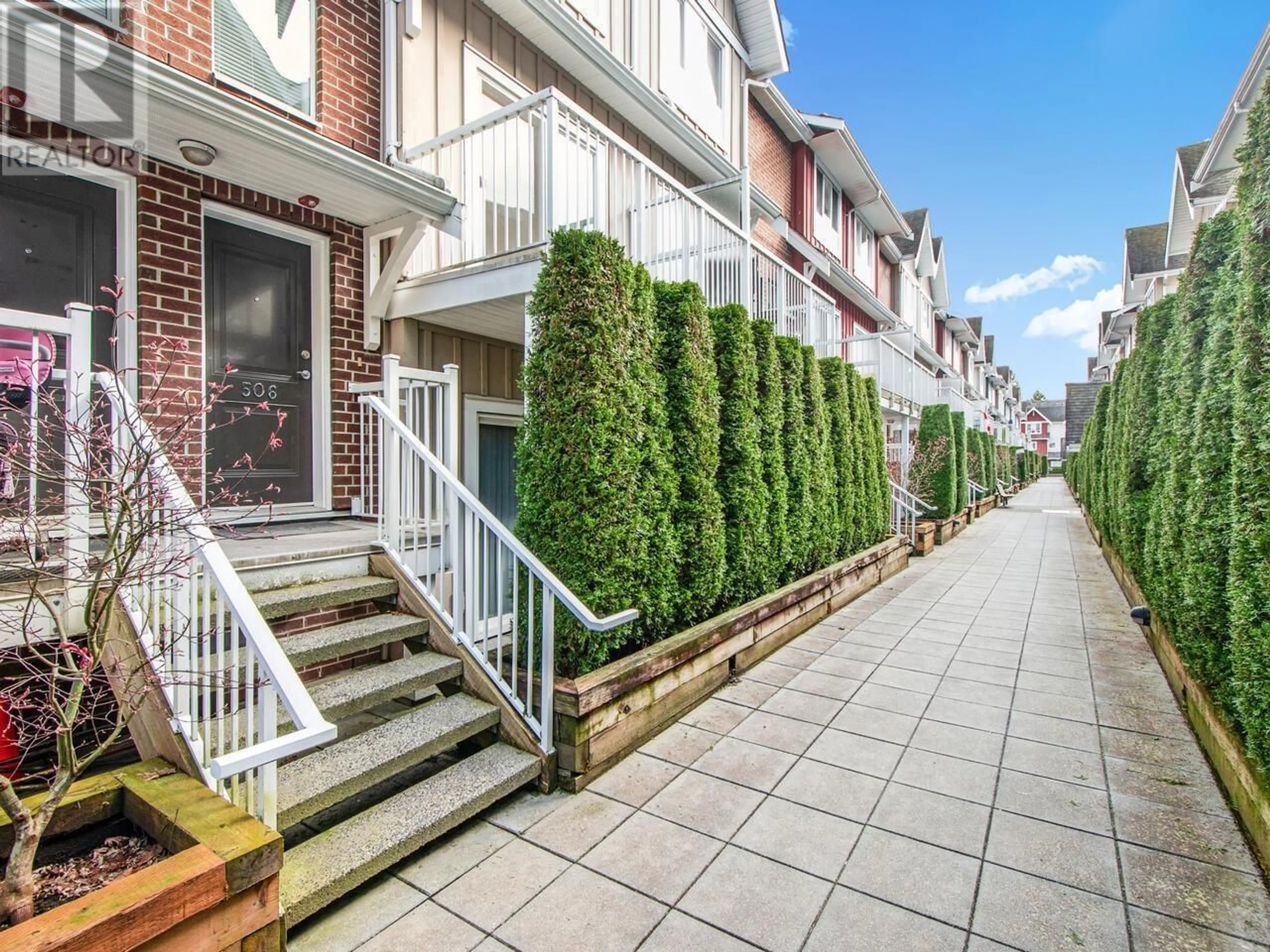 Patio, street for 506 - 1661 FRASER AVENUE, Port Coquitlam British Columbia V3B0B6