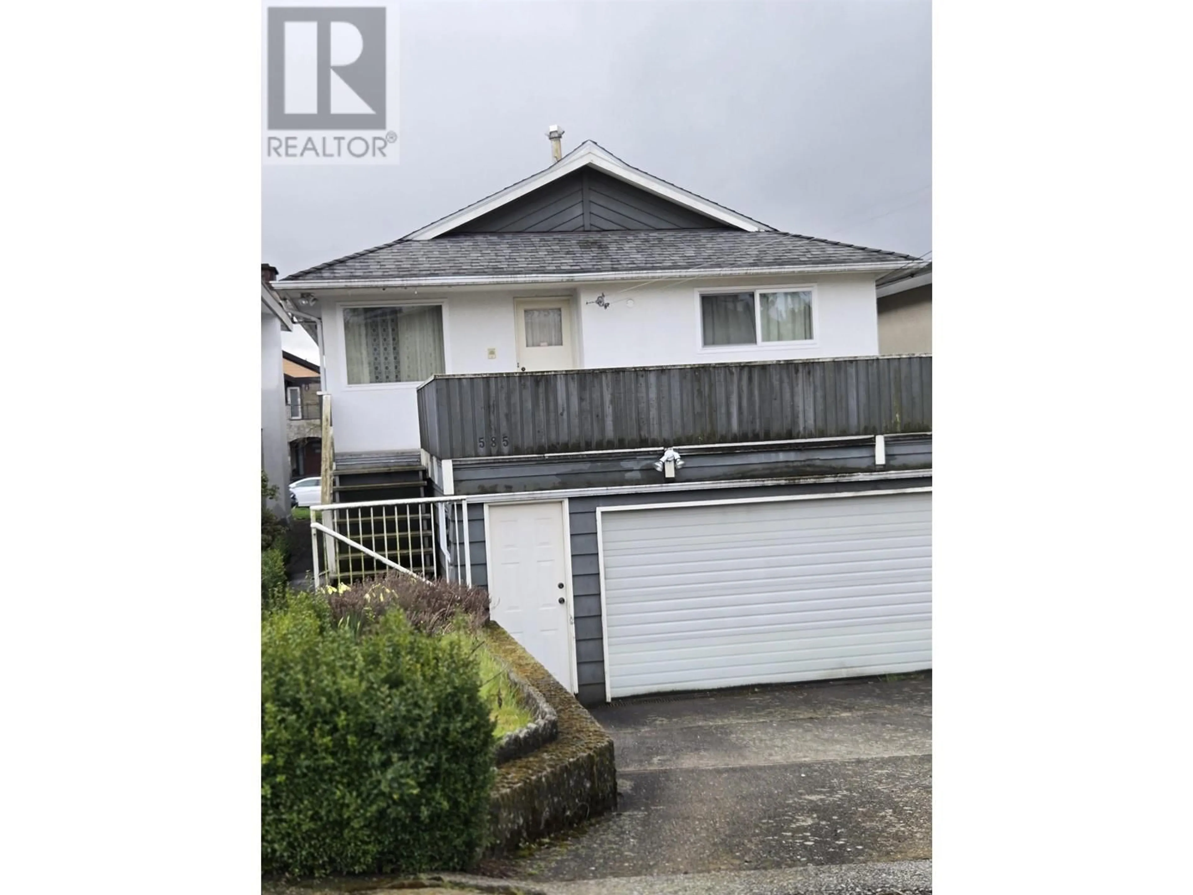 Unknown for 585 54TH AVENUE, Vancouver British Columbia V5X1L5