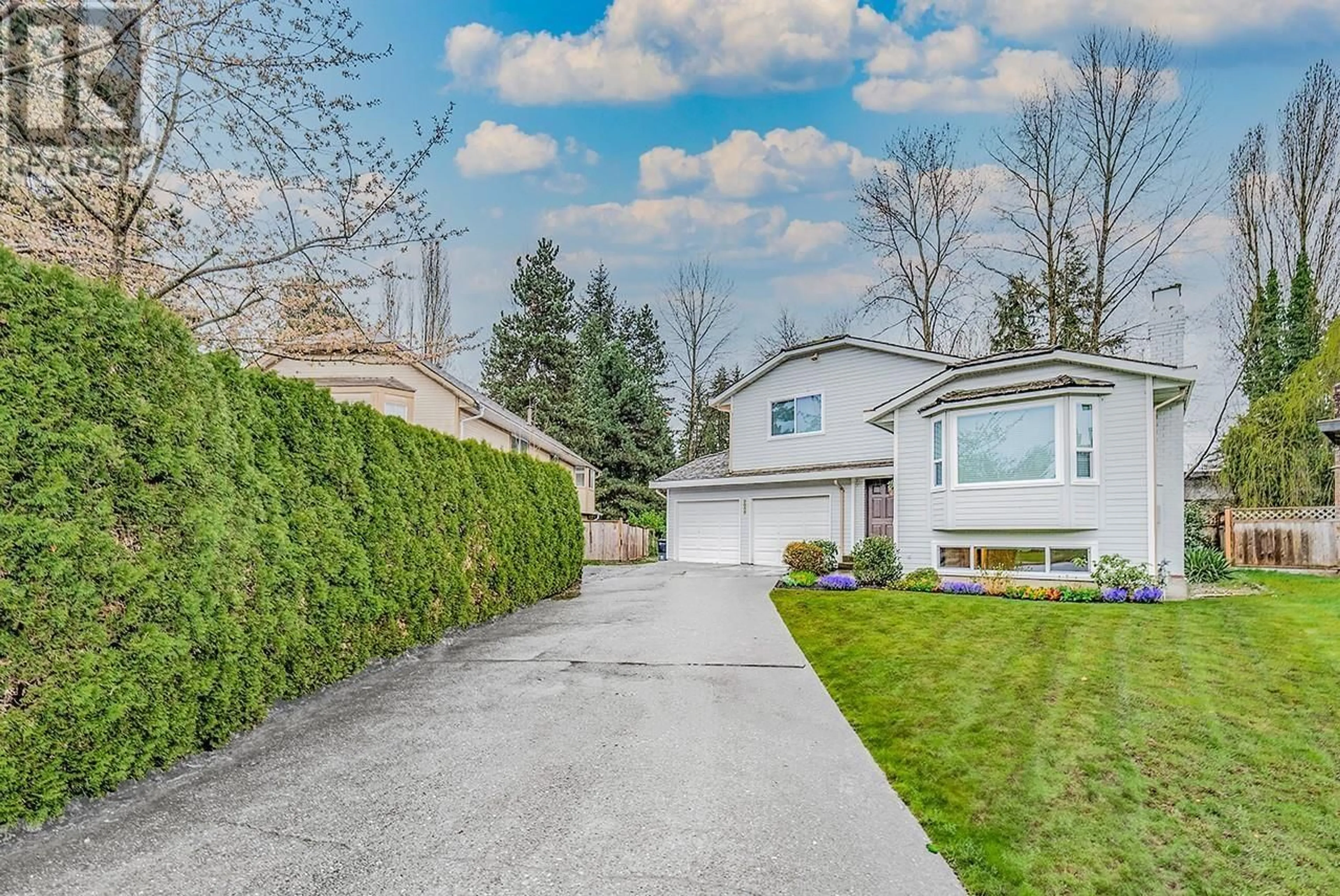 Home with vinyl exterior material, street for 3055 ROTHBURY PLACE, Burnaby British Columbia V5A4J5
