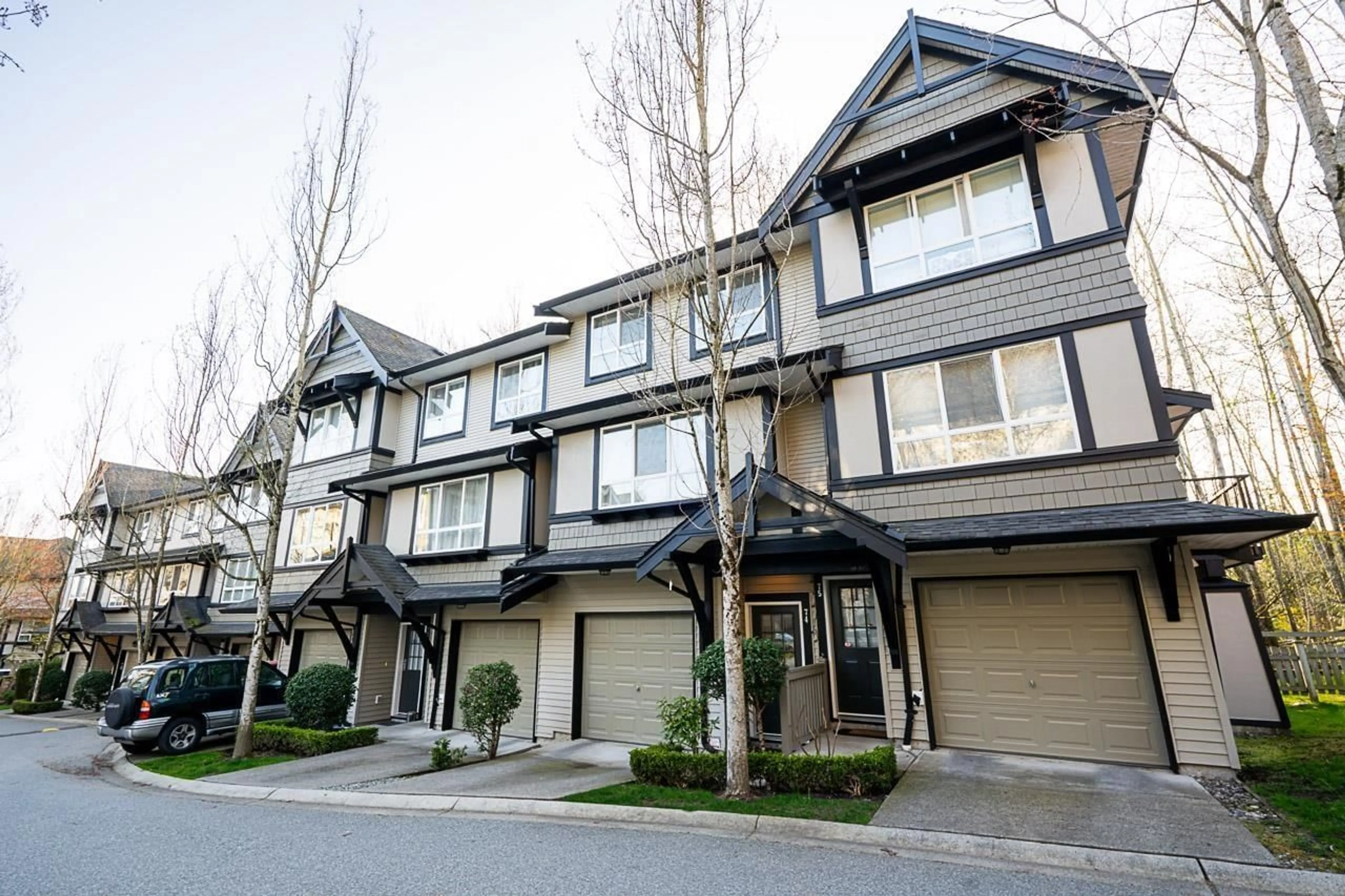 Unknown for 74 - 6747 203, Langley British Columbia V2Y3B5