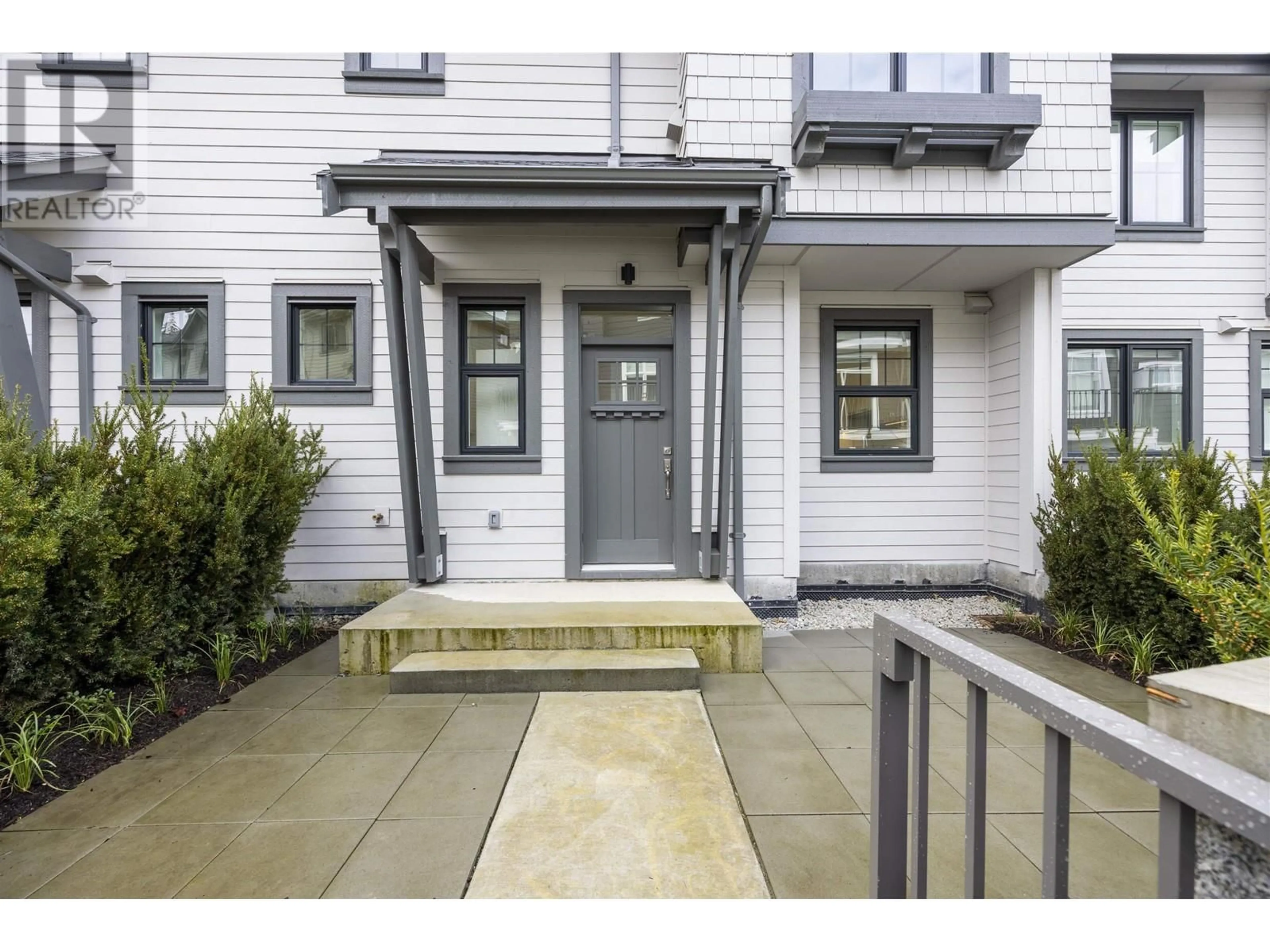 Indoor entryway for 190 - 1310 MITCHELL STREET, Coquitlam British Columbia V3E0T9