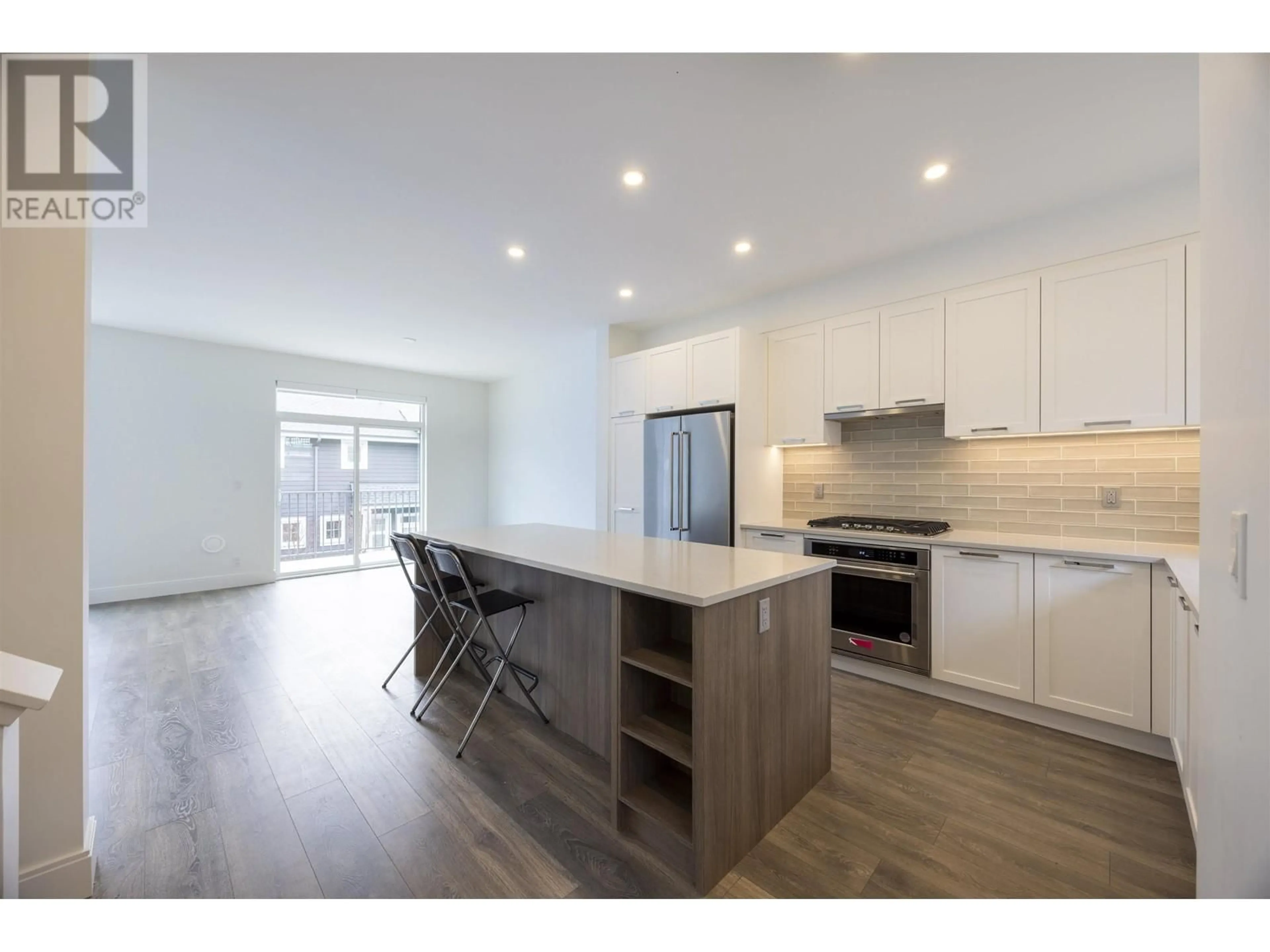 Open concept kitchen, wood/laminate floor for 190 - 1310 MITCHELL STREET, Coquitlam British Columbia V3E0T9