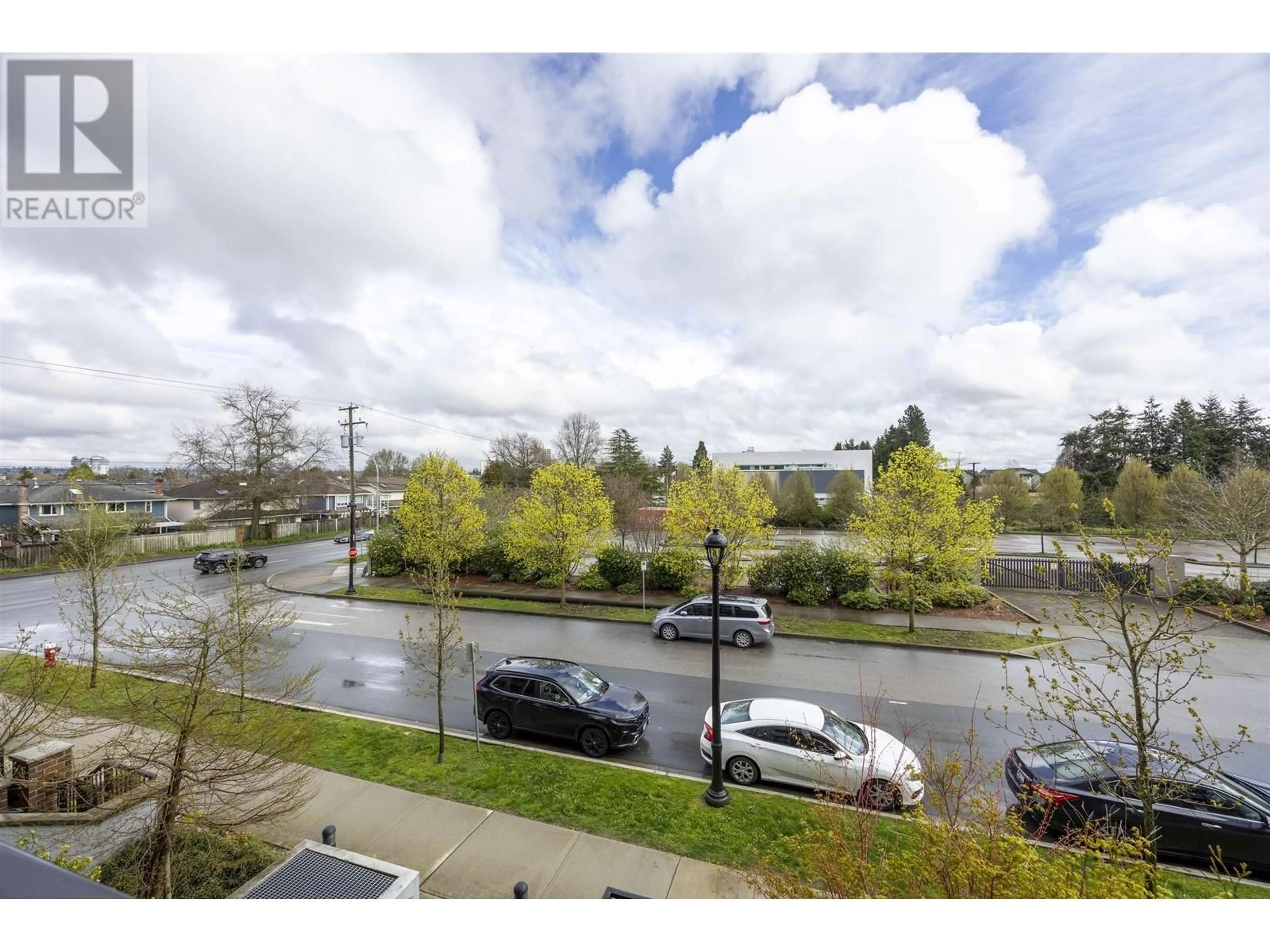 A pic from outside/outdoor area/front of a property/back of a property/a pic from drone, water/lake/river/ocean view for 206 - 4033 MAY DRIVE, Richmond British Columbia V6X0T3