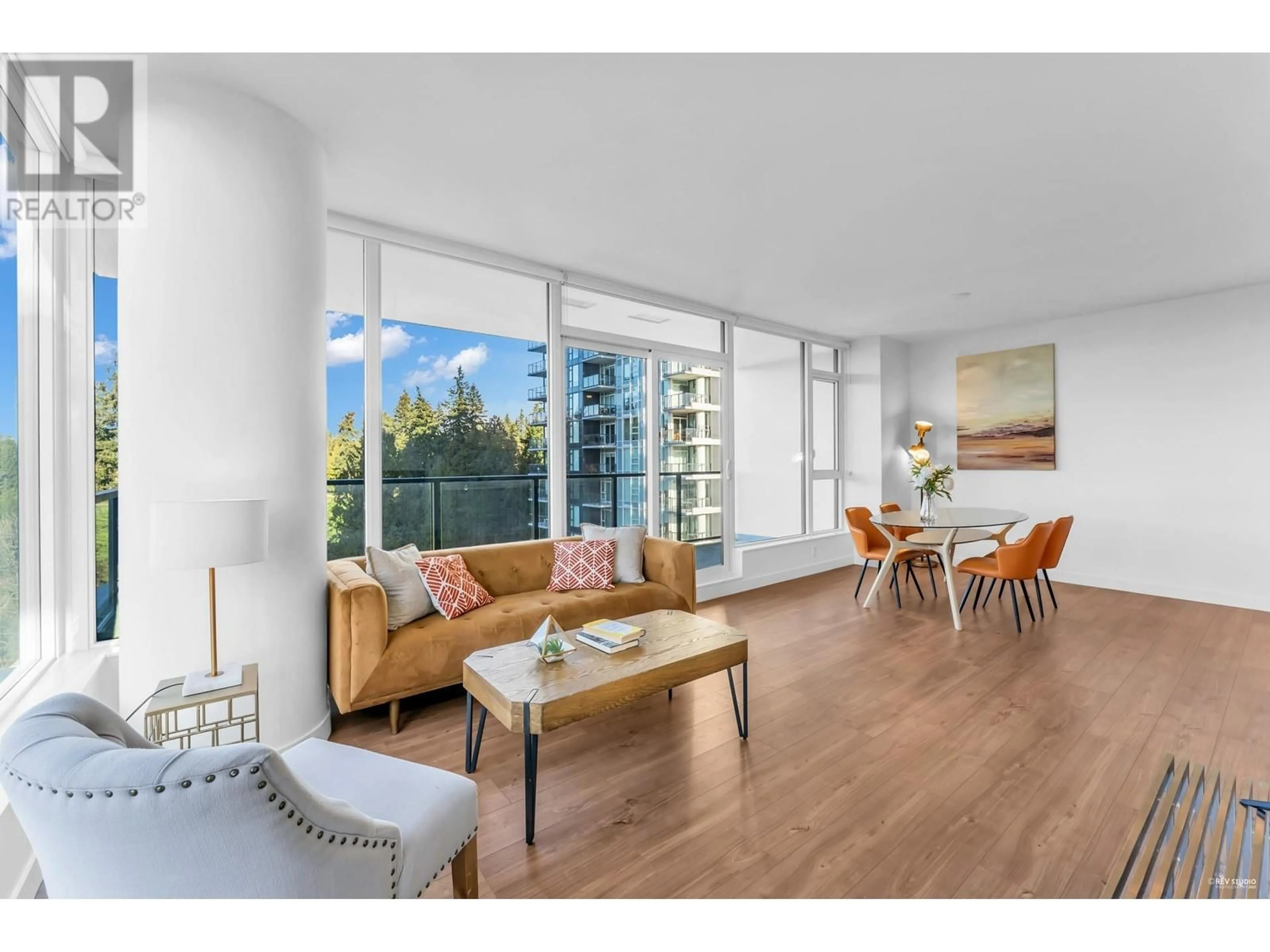 Living room with furniture, wood/laminate floor for 1101 - 585 AUSTIN AVENUE, Coquitlam British Columbia V3K0G6