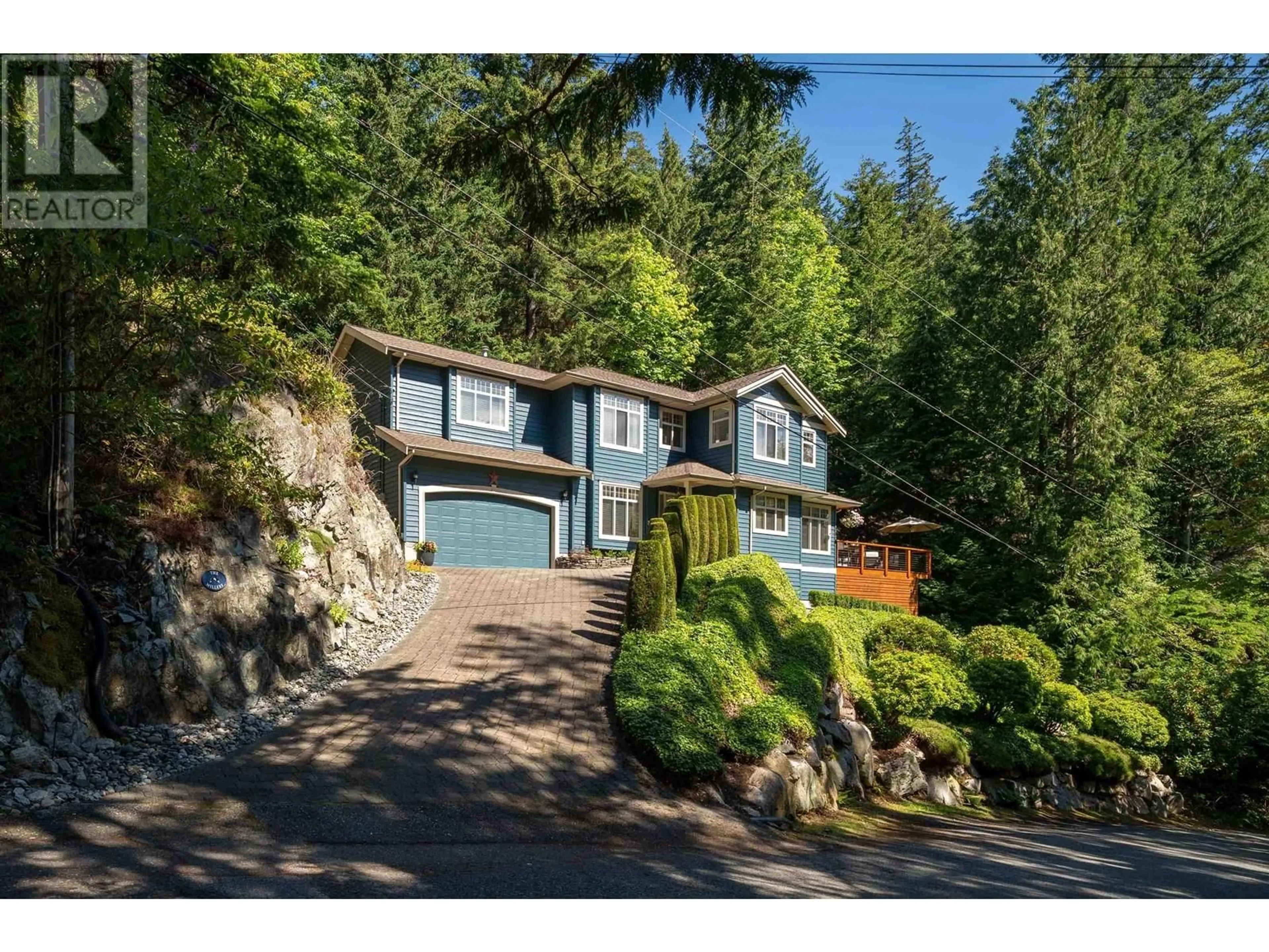A pic from outside/outdoor area/front of a property/back of a property/a pic from drone, unknown for 5780 CRANLEY DRIVE, West Vancouver British Columbia V7W1S8