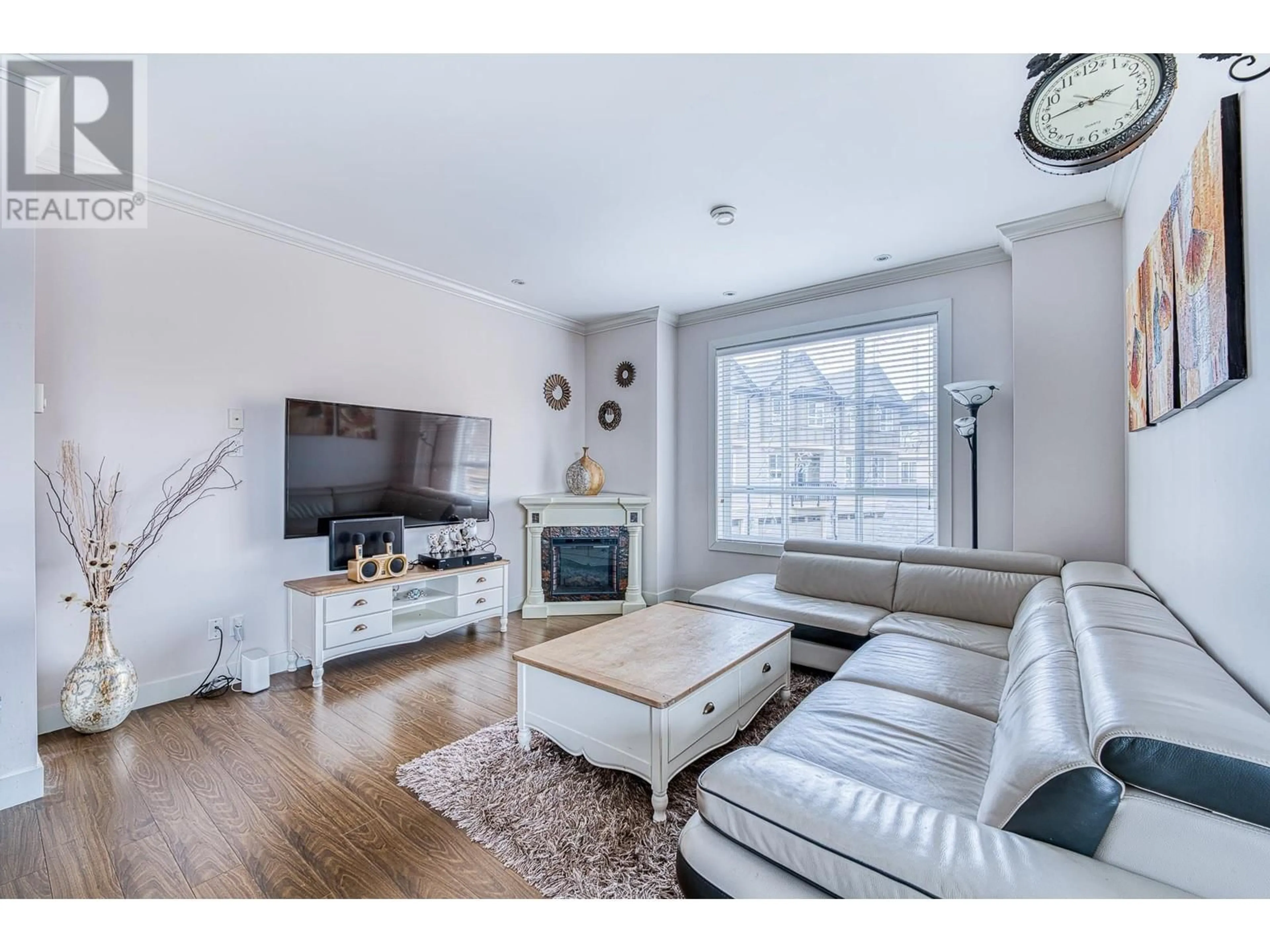 Living room with furniture, unknown for 12 - 7140 RAILWAY AVENUE, Richmond British Columbia V7C3J8