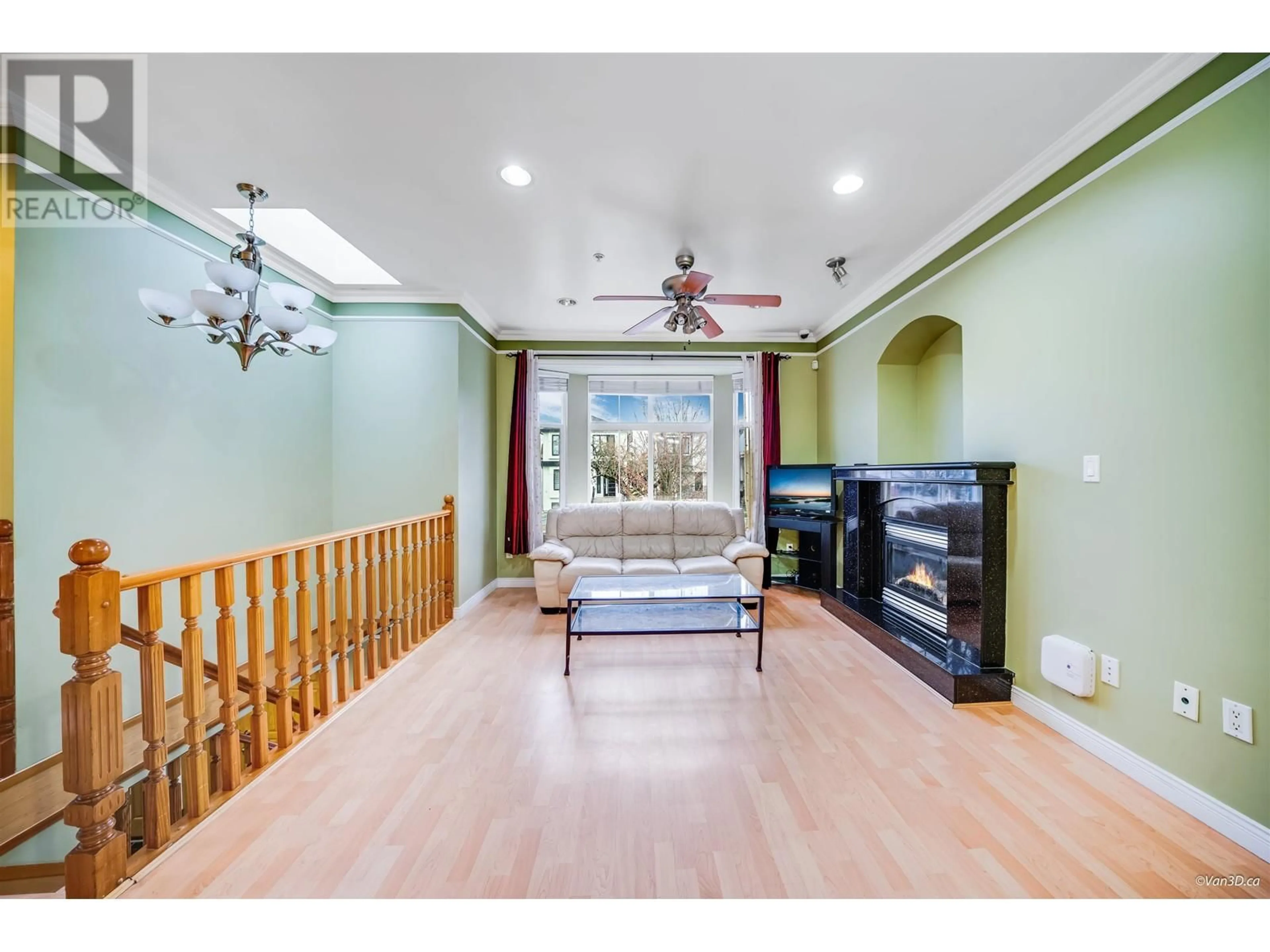 Unknown for 742 51ST AVENUE, Vancouver British Columbia V5X1E3