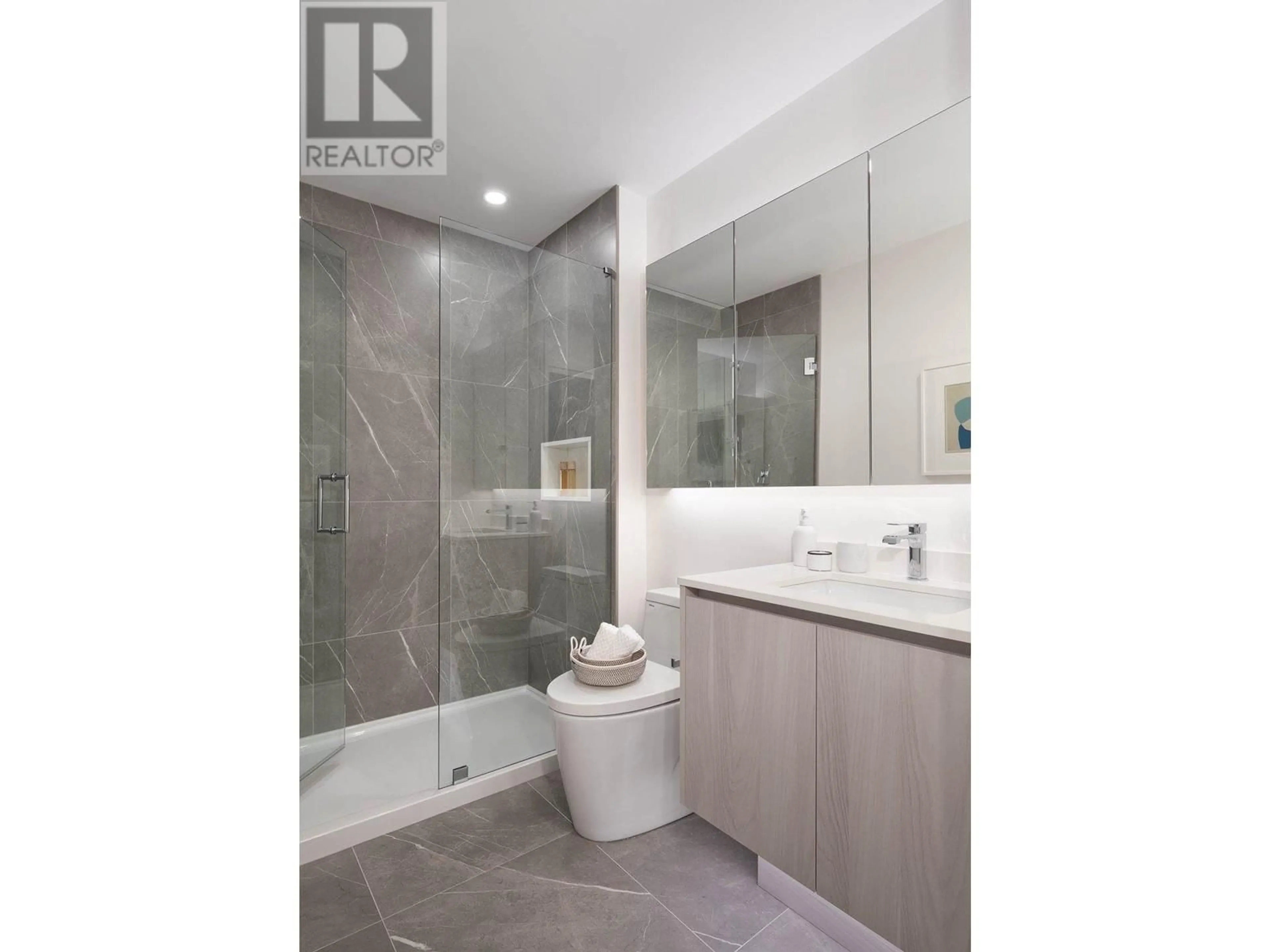 Contemporary bathroom, ceramic/tile floor for 211 - 3264 VANNESS AVENUE, Vancouver British Columbia V5R4V3
