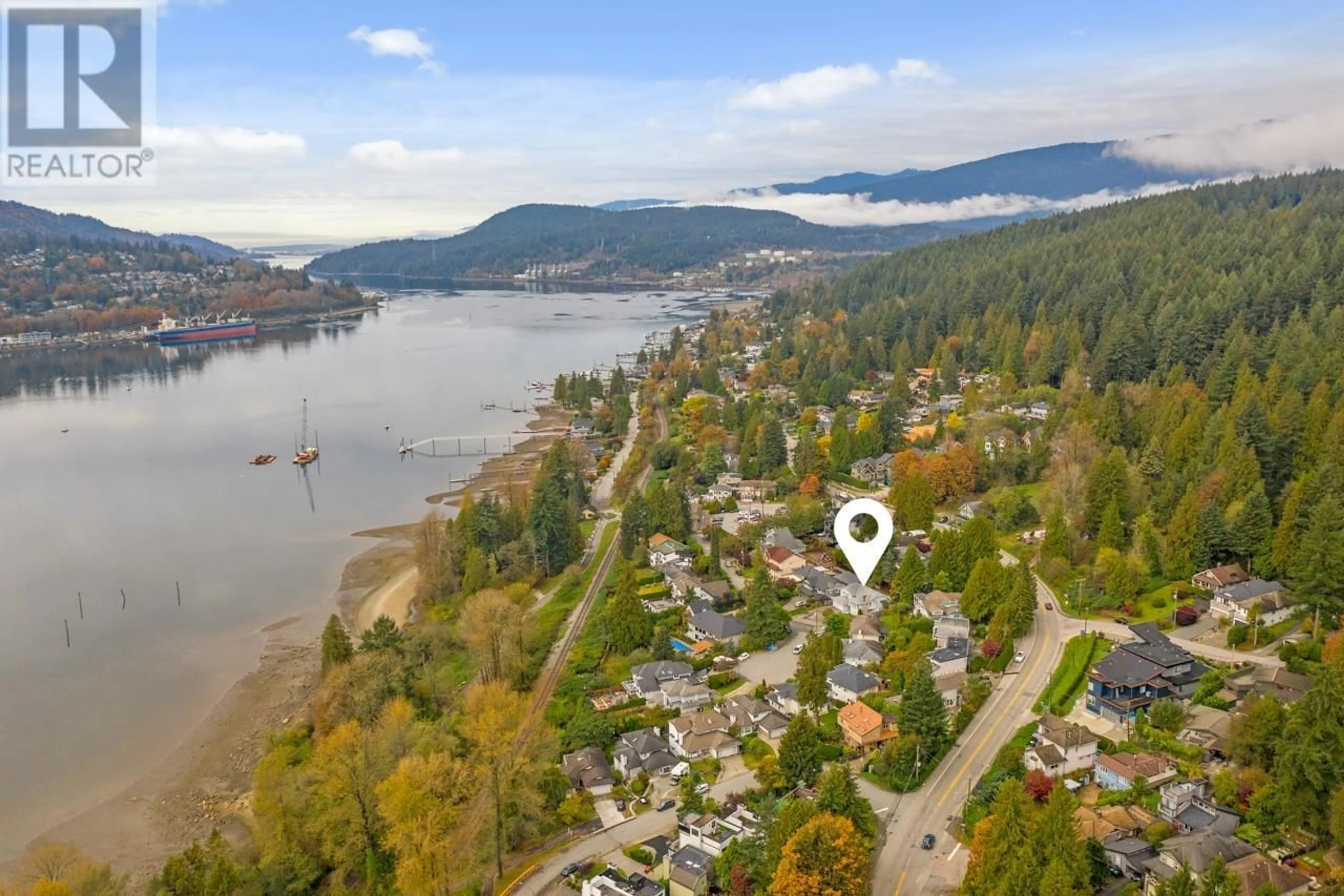 A pic from outside/outdoor area/front of a property/back of a property/a pic from drone, water/lake/river/ocean view for 629 BENTLEY ROAD, Port Moody British Columbia V3H3A4
