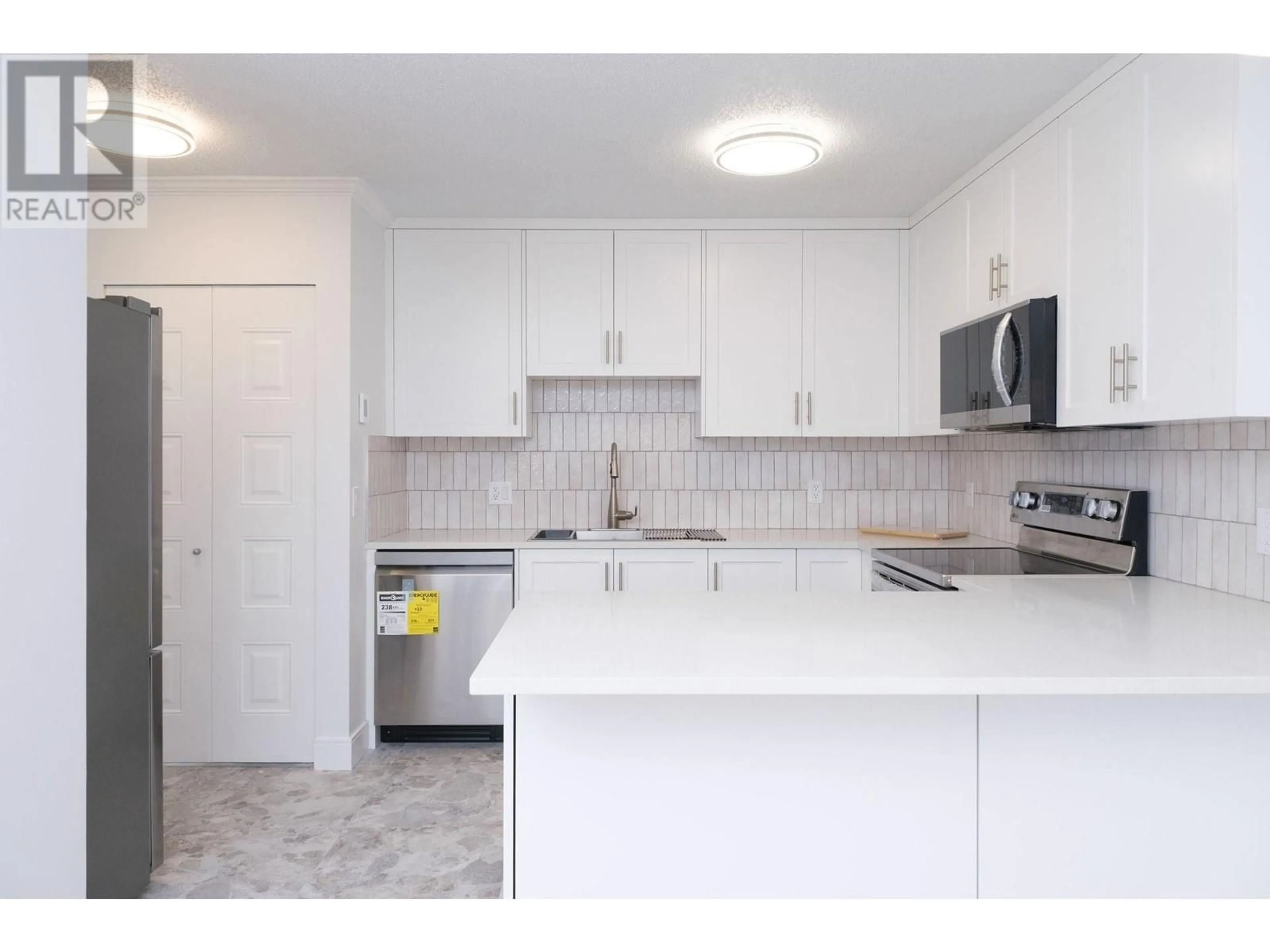 Standard kitchen, ceramic/tile floor for 2401 - 3970 CARRIGAN COURT, Burnaby British Columbia V3N4S5