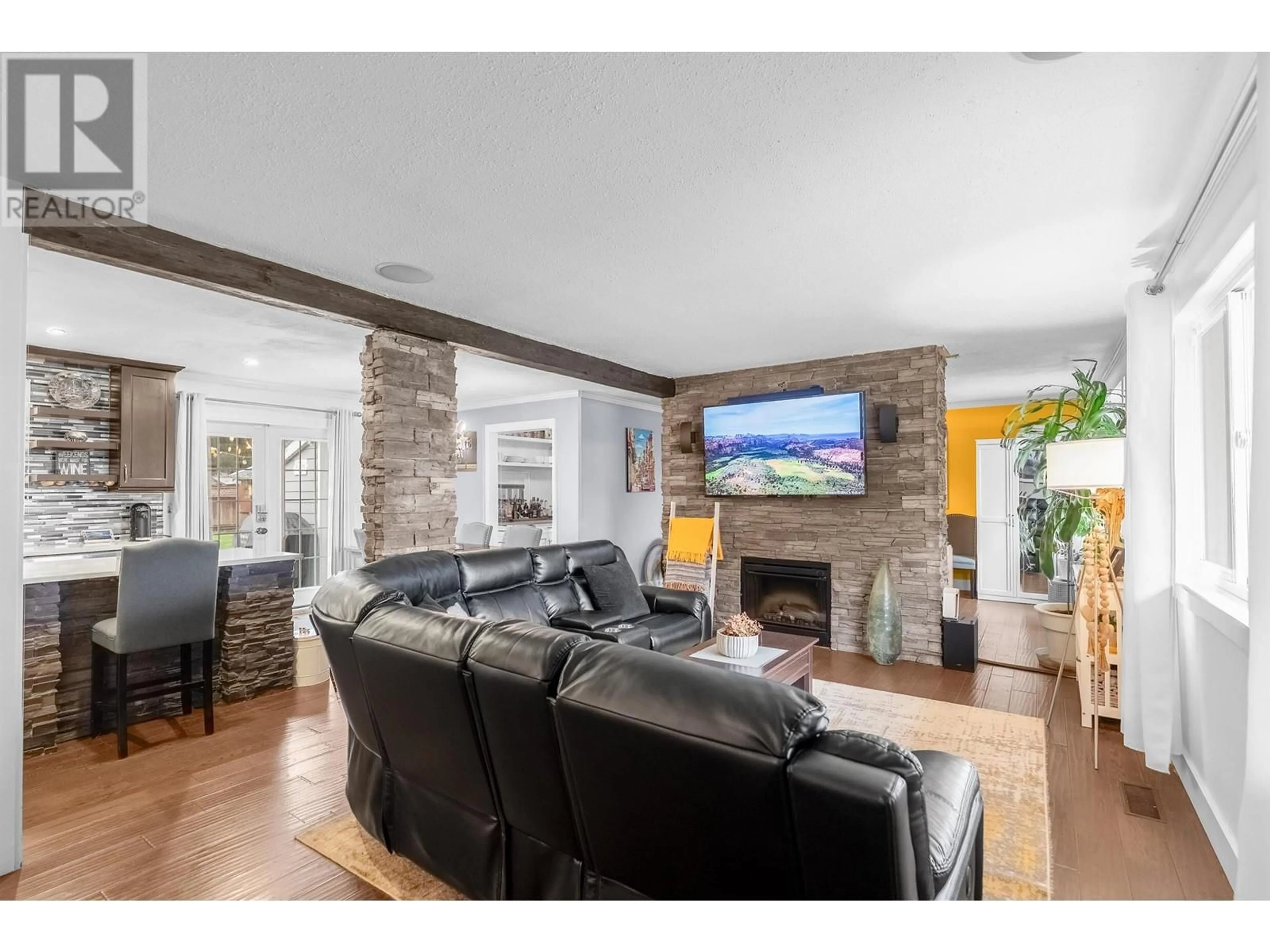 Home theater for 3841 ST. THOMAS STREET, Port Coquitlam British Columbia V3B2Z2
