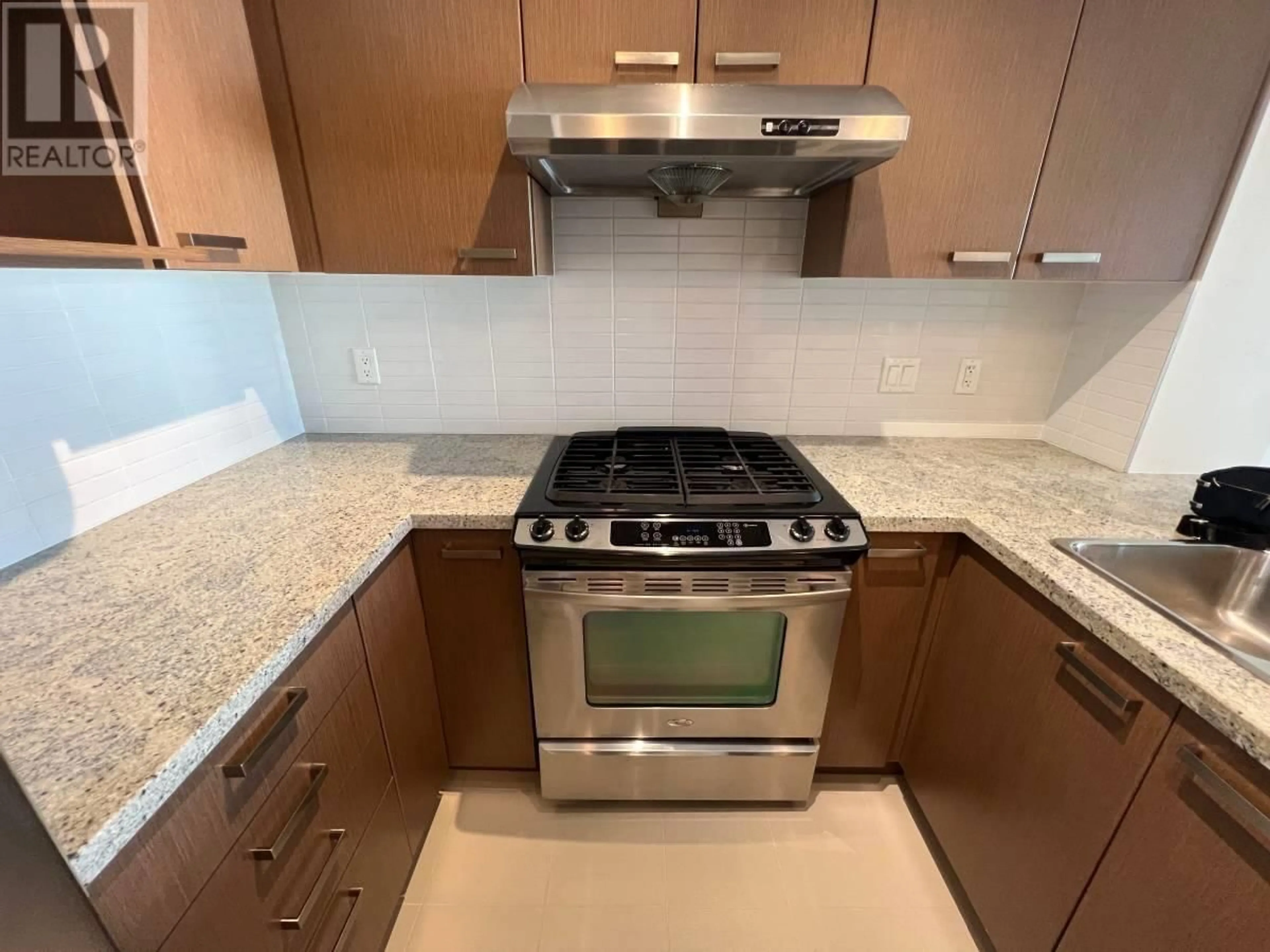 Standard kitchen, ceramic/tile floor for 415 - 9399 TOMICKI AVENUE, Richmond British Columbia V6X1C9