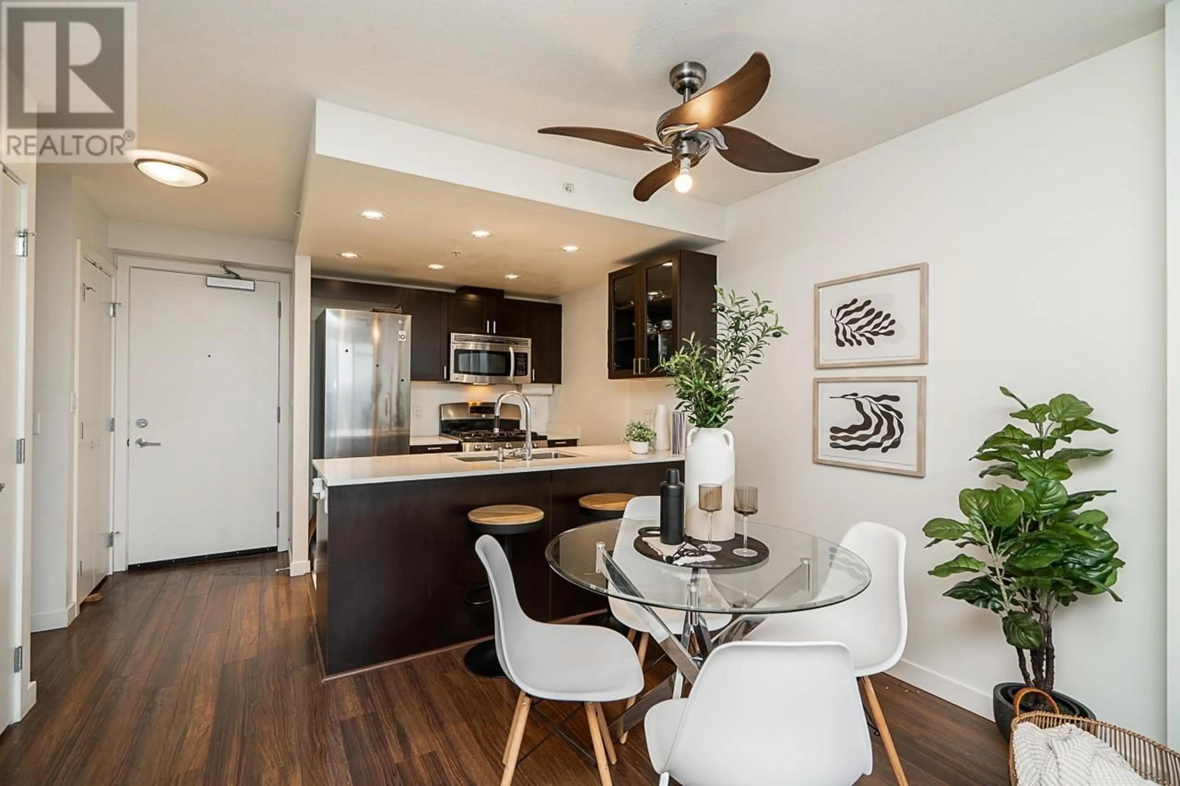 Open concept kitchen, wood/laminate floor for 1706 - 4815 ELDORADO MEWS, Vancouver British Columbia V5R0B2