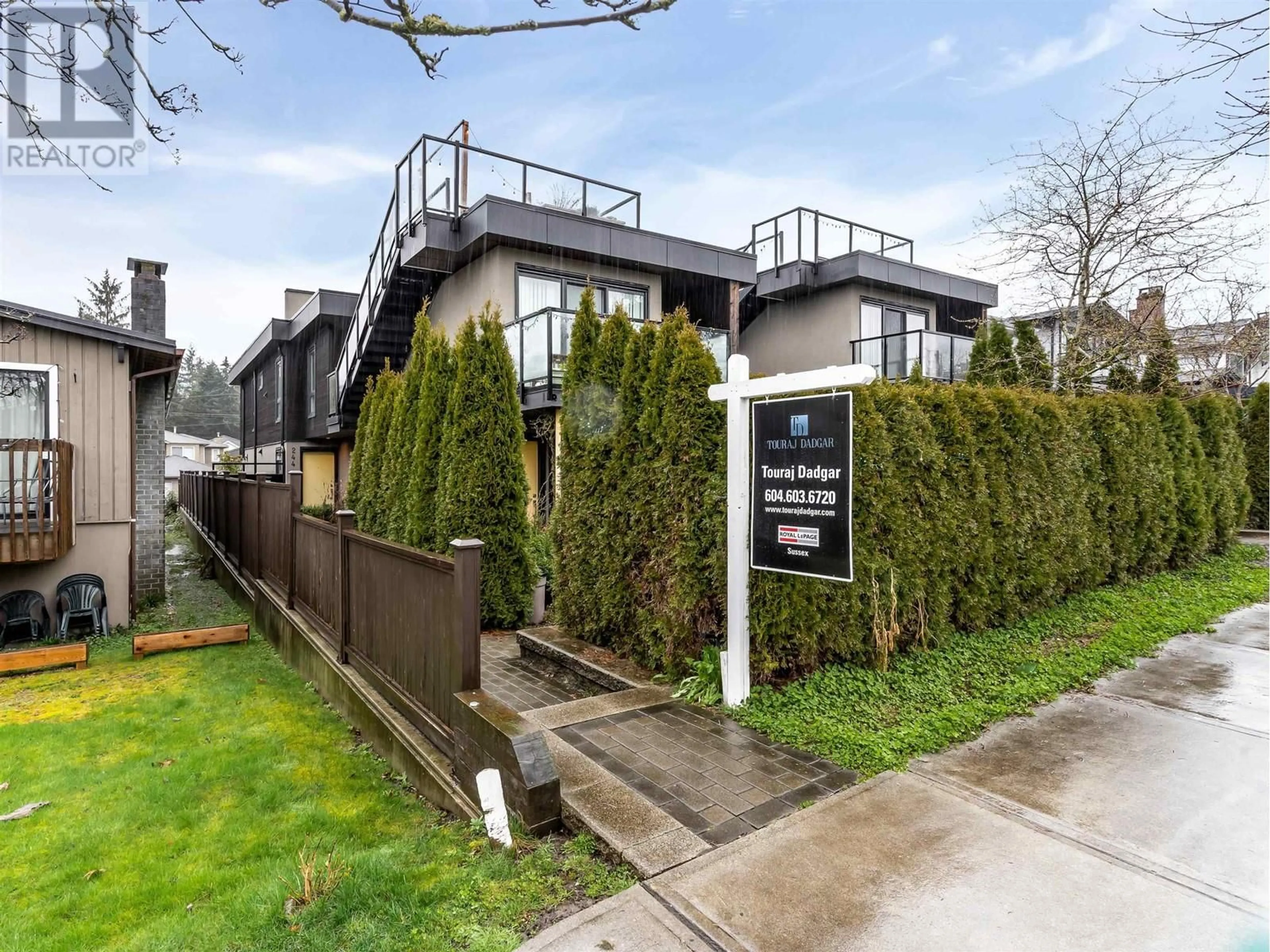 Unknown for 244 18TH STREET, North Vancouver British Columbia V5Y2A7