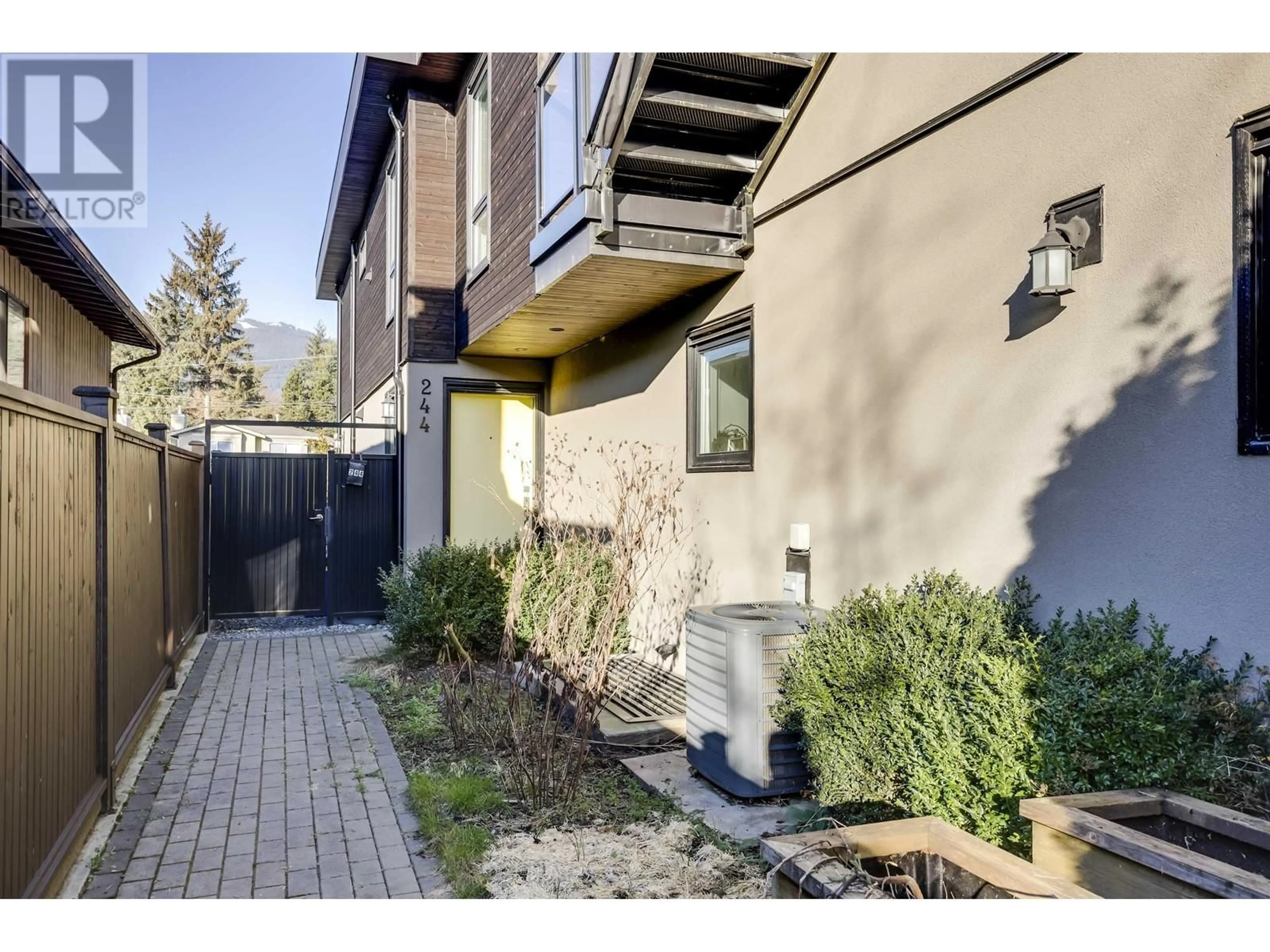 Unknown for 244 18TH STREET, North Vancouver British Columbia V5Y2A7