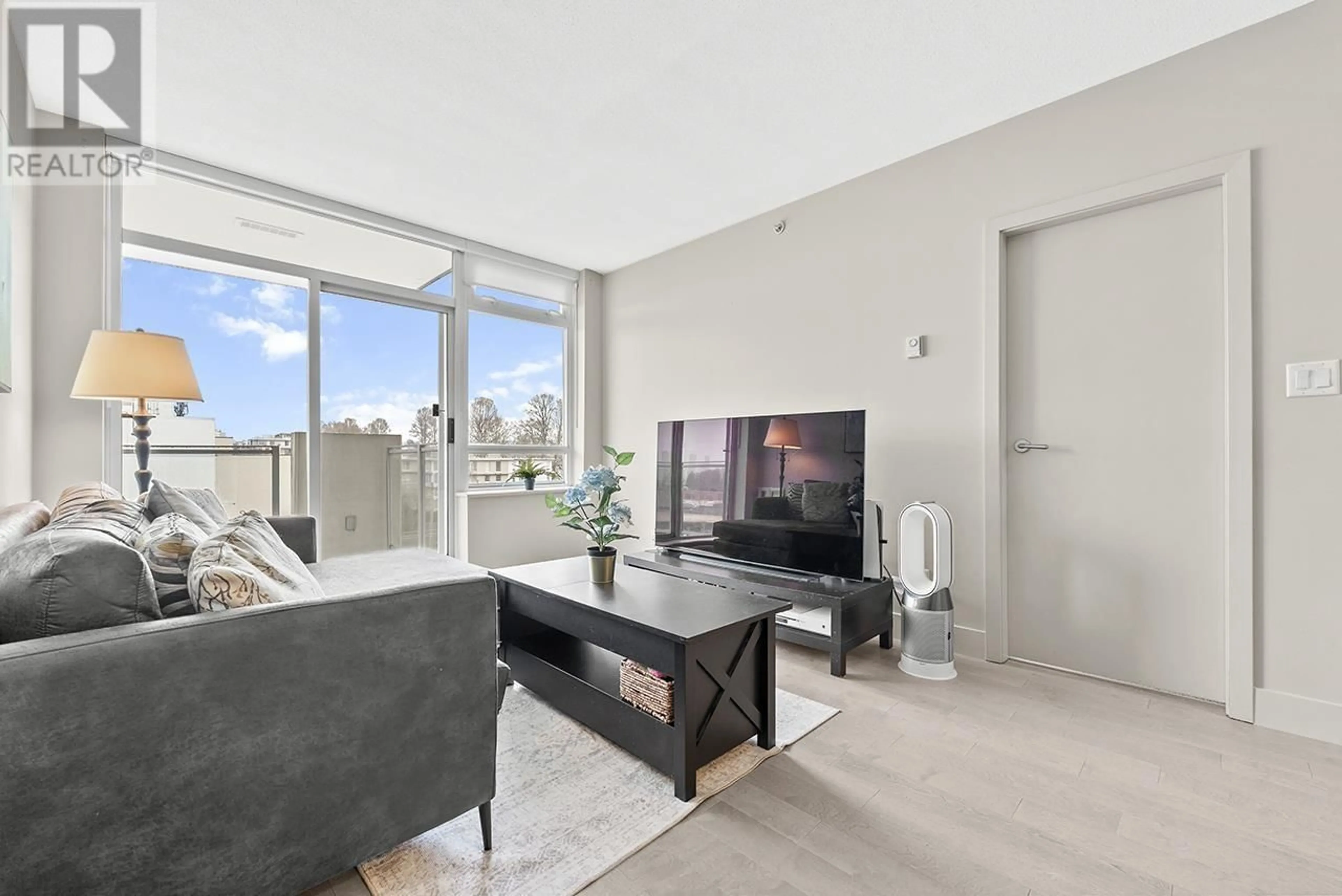 Unknown for 703 - 2228 BROADWAY, Vancouver British Columbia V6K0B1