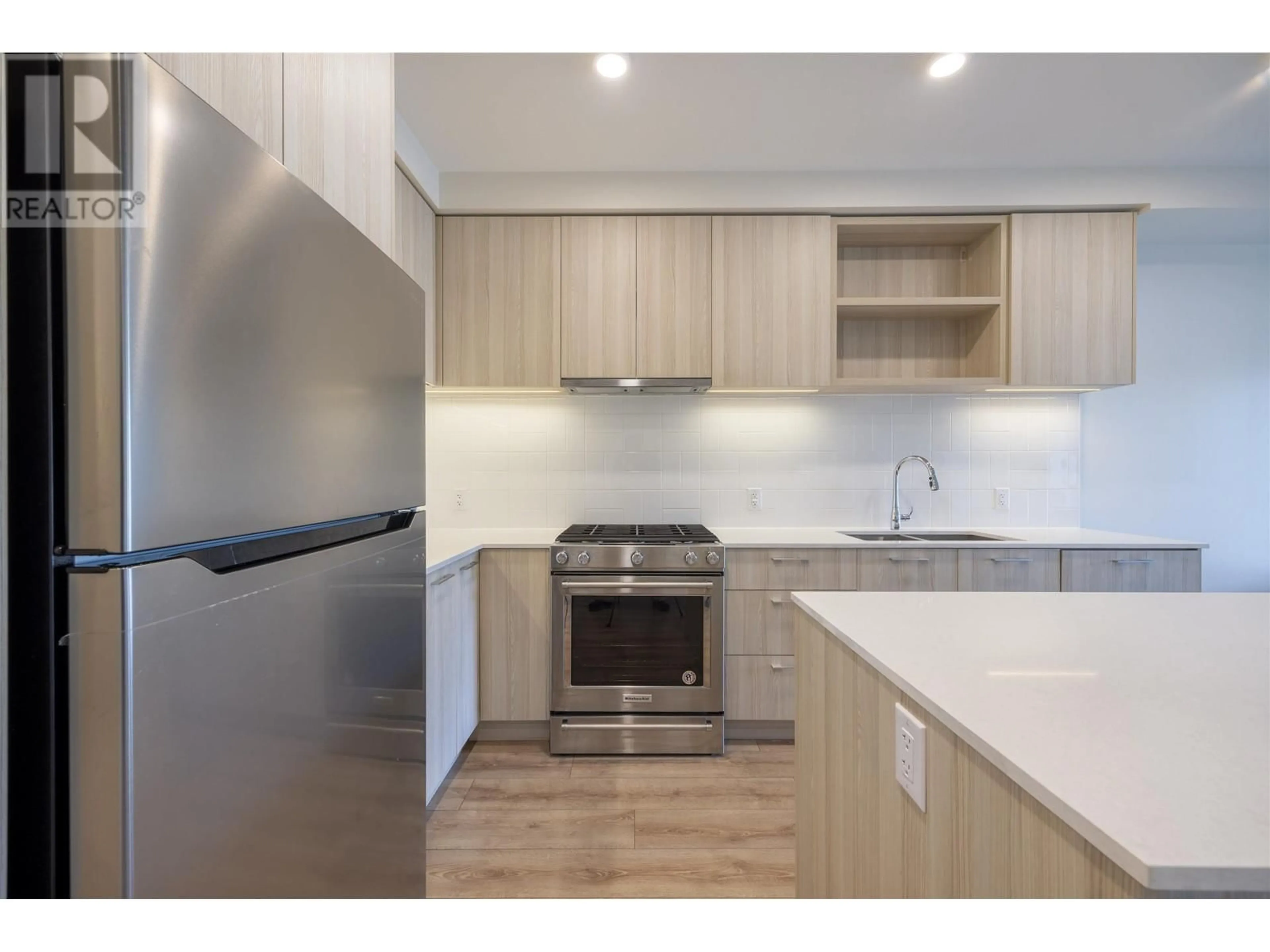 Standard kitchen, unknown for 213 - 721 ANSKAR CRESCENT, Coquitlam British Columbia V3J0L4