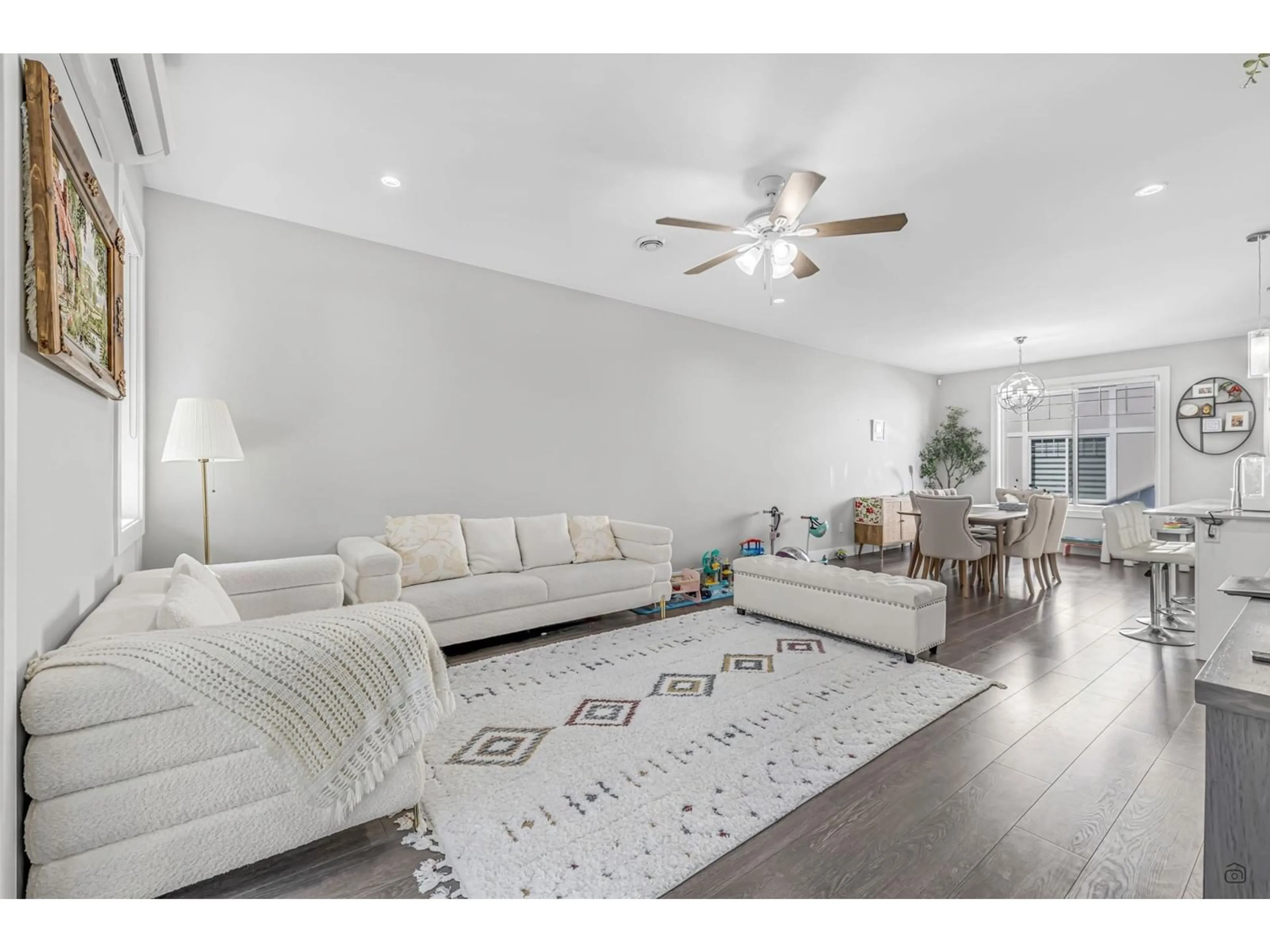 Living room with furniture, unknown for 58 - 19501 74, Surrey British Columbia V4N6V7