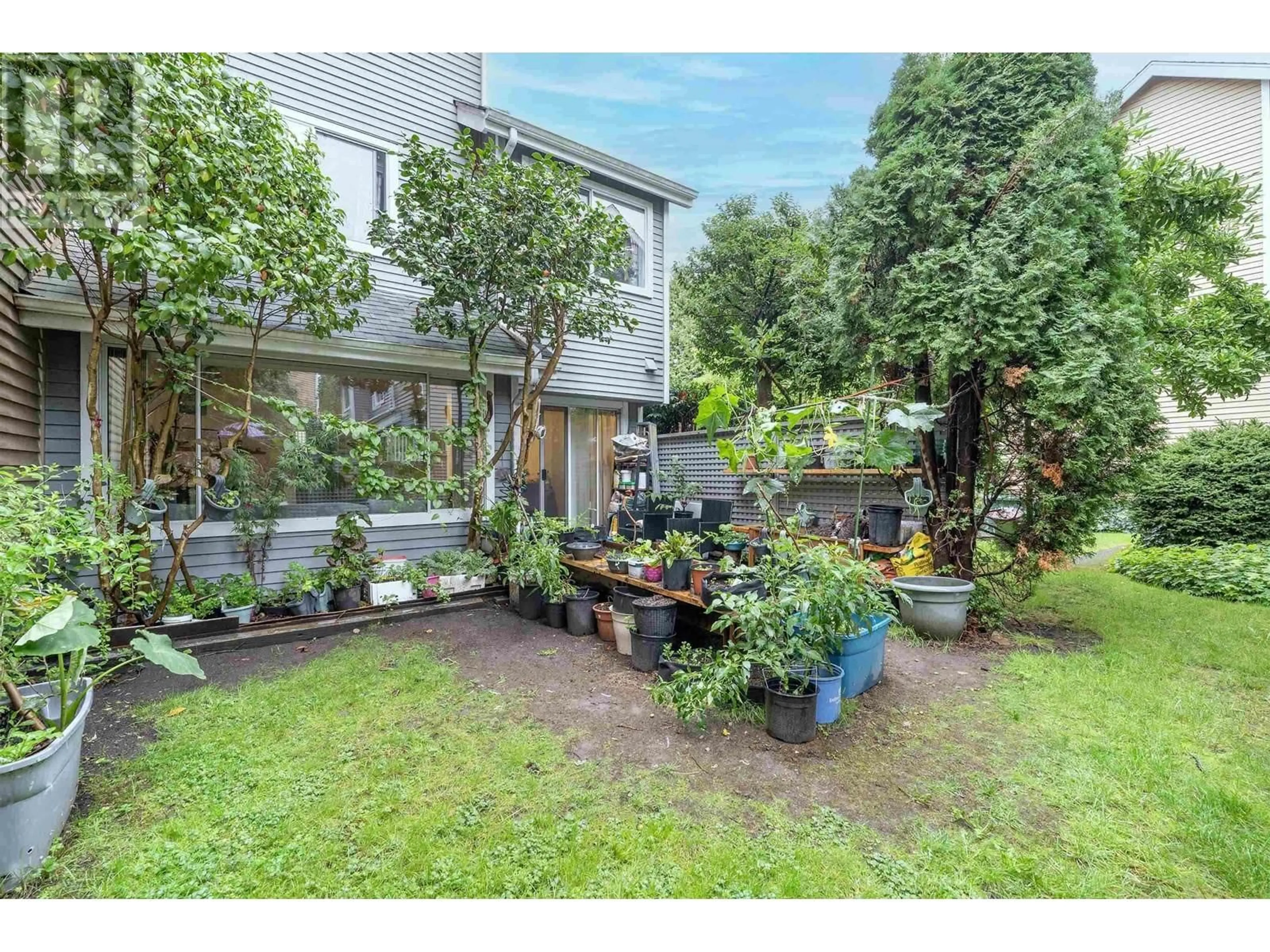Patio, street for 52 - 7400 MINORU BOULEVARD, Richmond British Columbia V6Y3J5