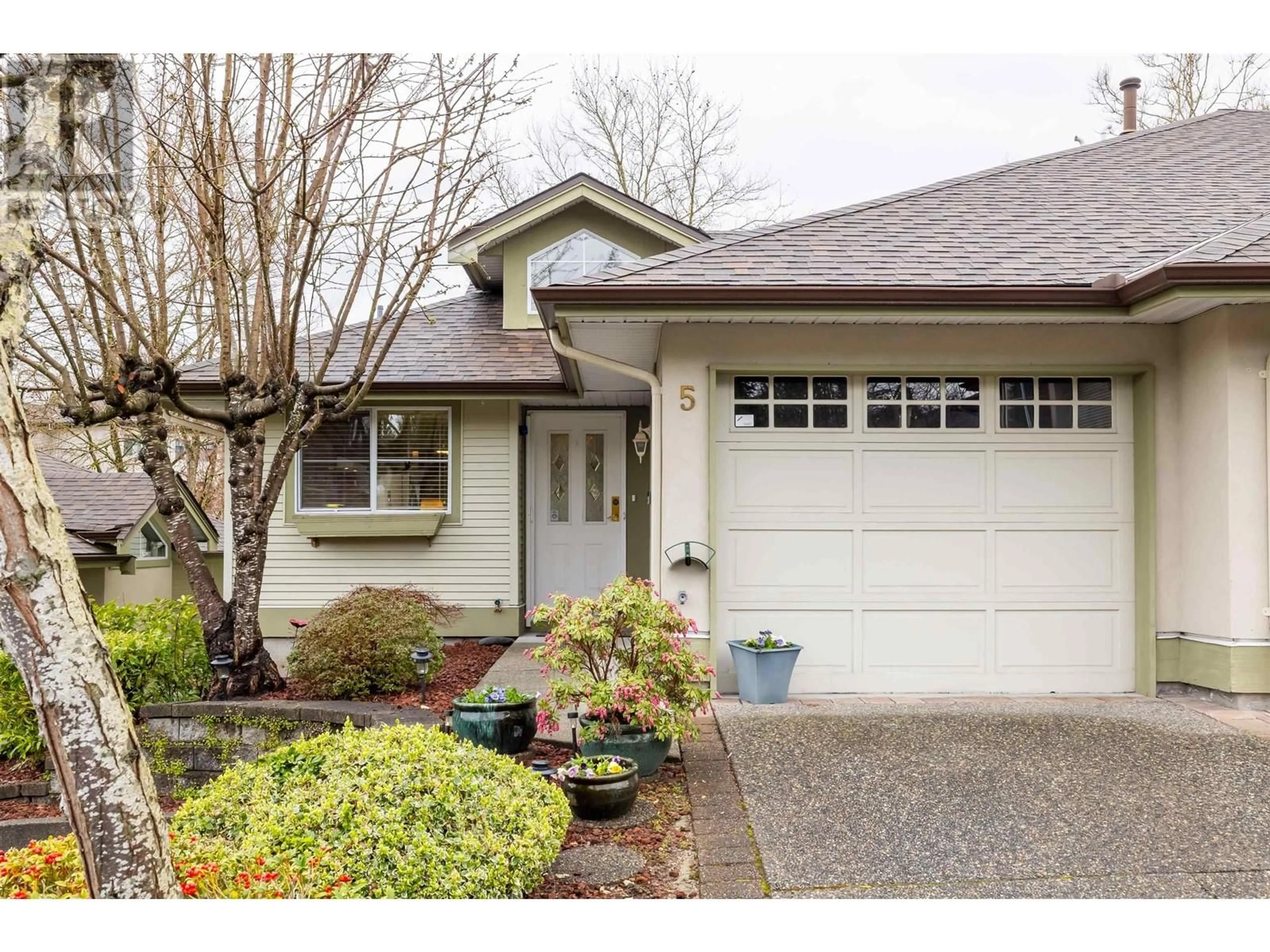 Home with vinyl exterior material, street for 5 - 22740 116 AVENUE, Maple Ridge British Columbia V2X2X7