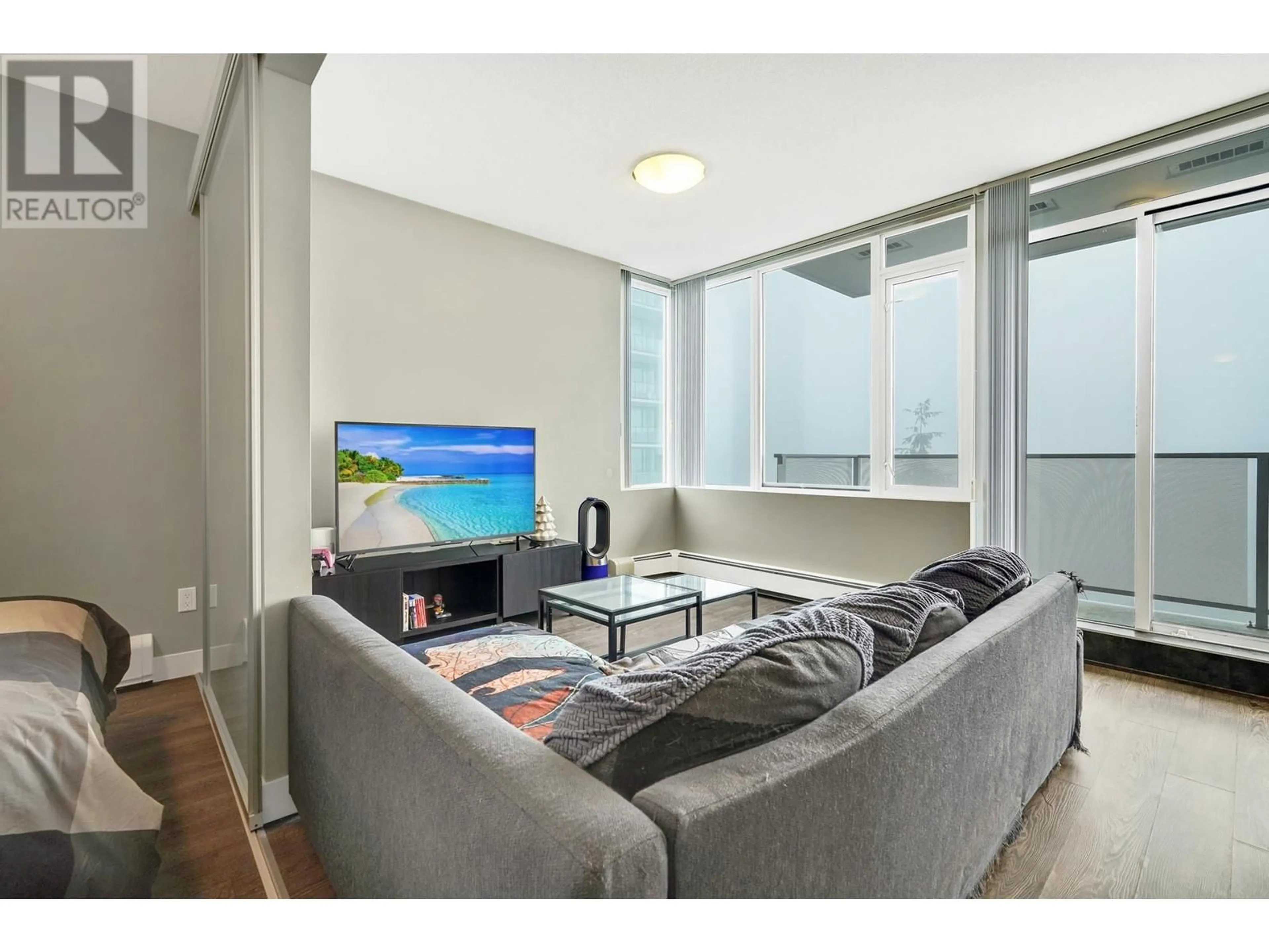 Living room with furniture, unknown for 708 - 9025 HIGHLAND, Burnaby British Columbia V5A0A8