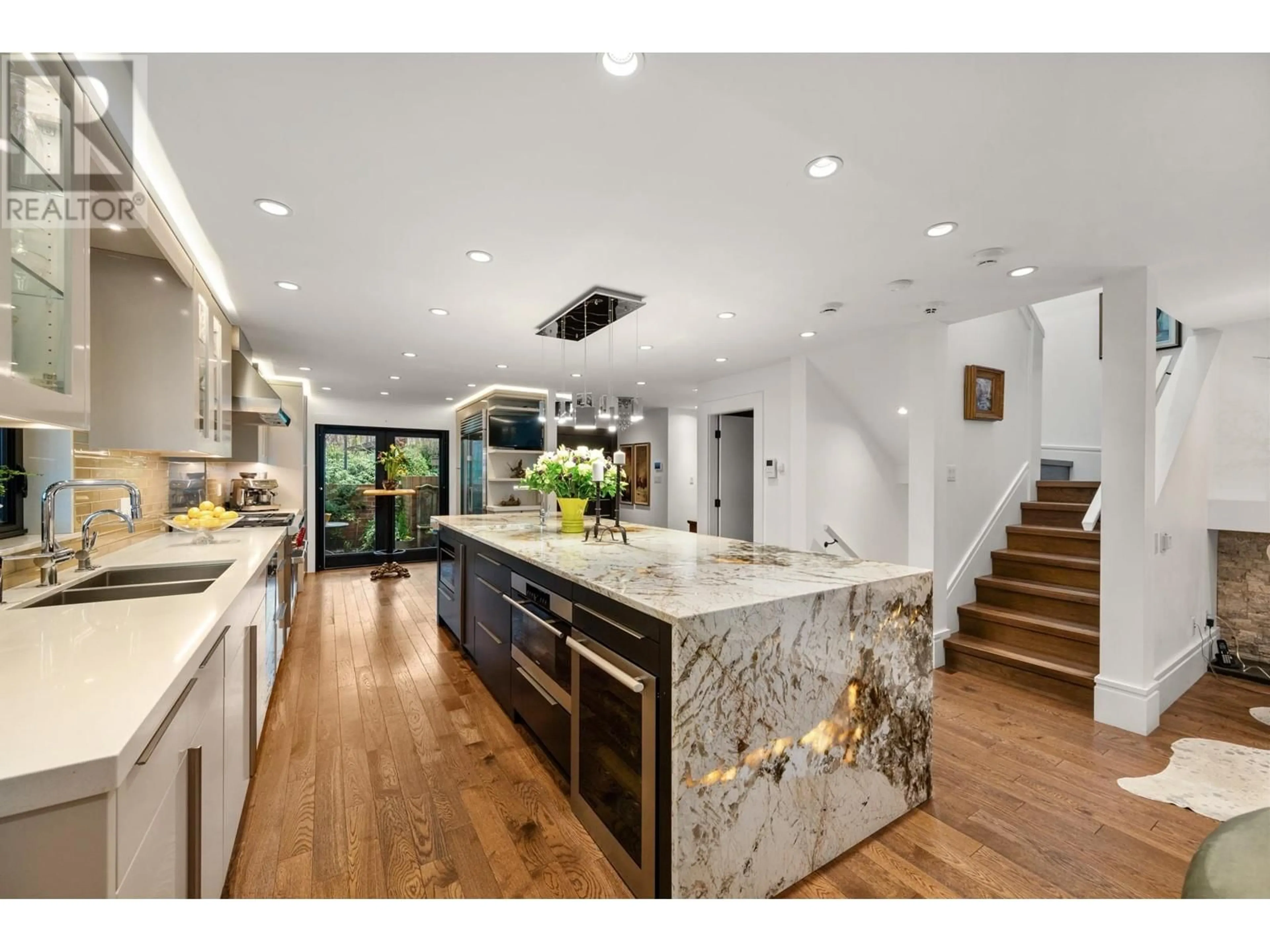 Open concept kitchen, ceramic/tile floor for 4005 VINE STREET, Vancouver British Columbia V6L3C1