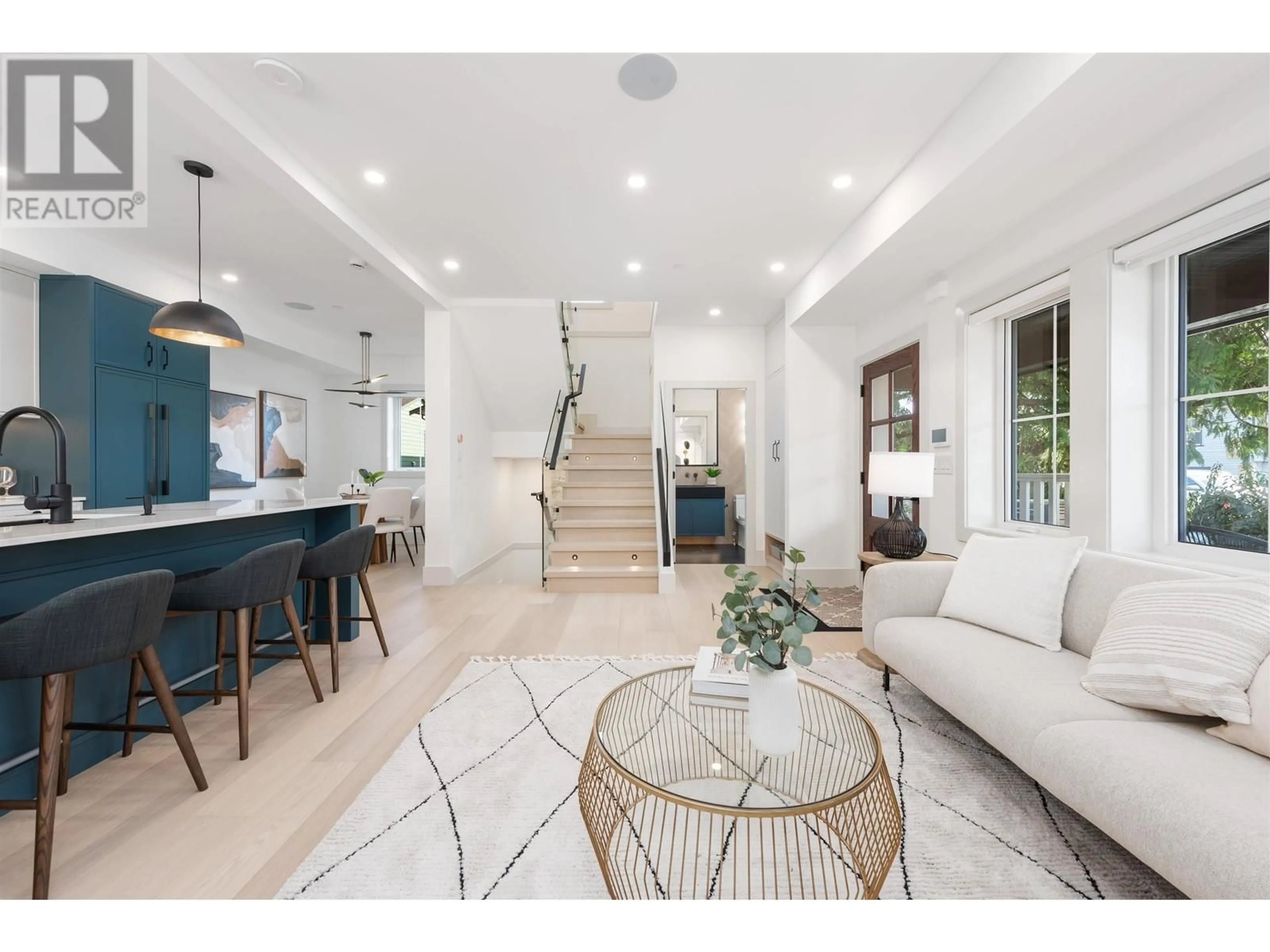 Unknown for 4 - 367 33RD AVENUE, Vancouver British Columbia V5V2Z8
