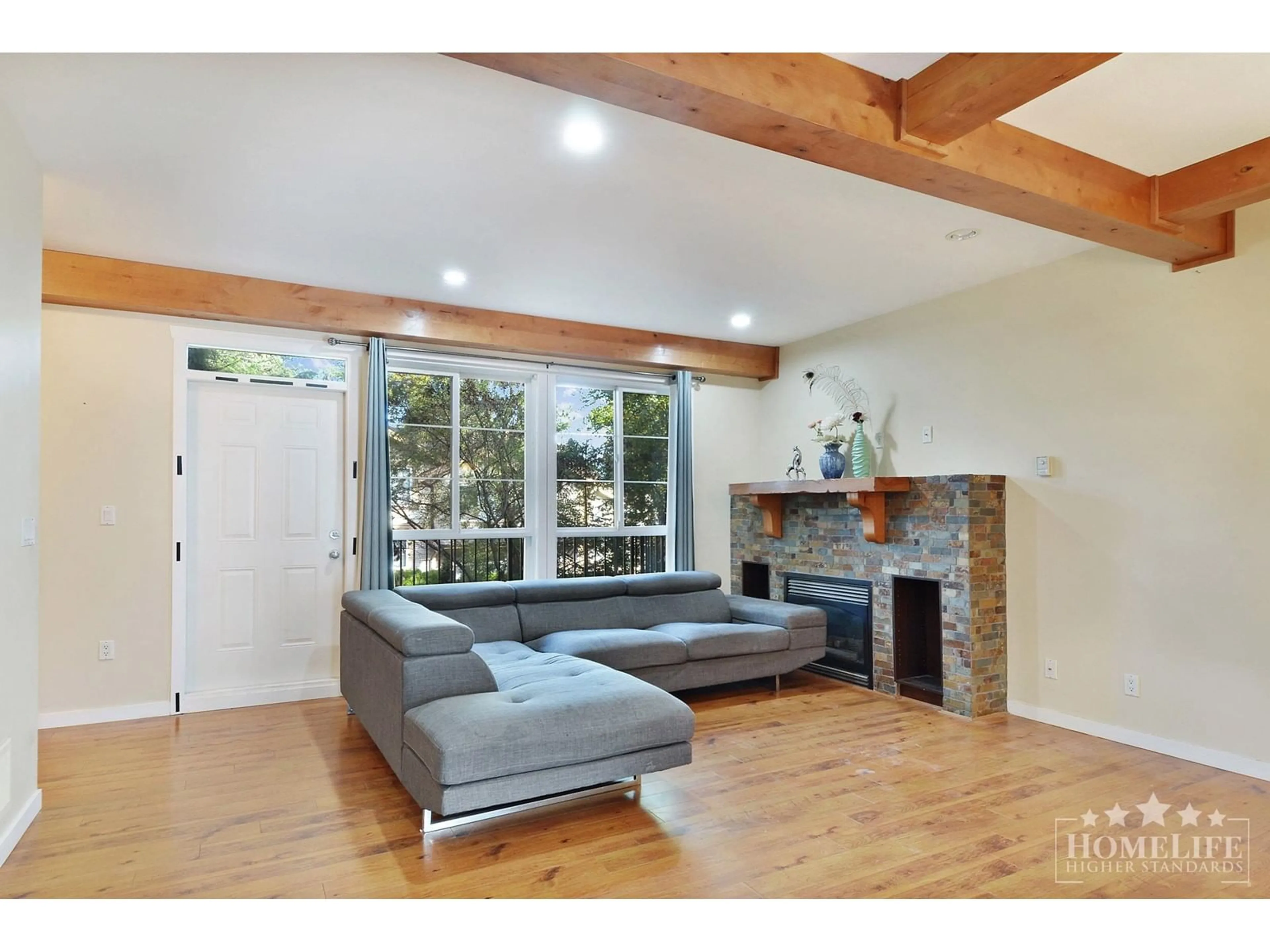 Living room with furniture, unknown for 8 - 5889 152, Surrey British Columbia V3S3K4