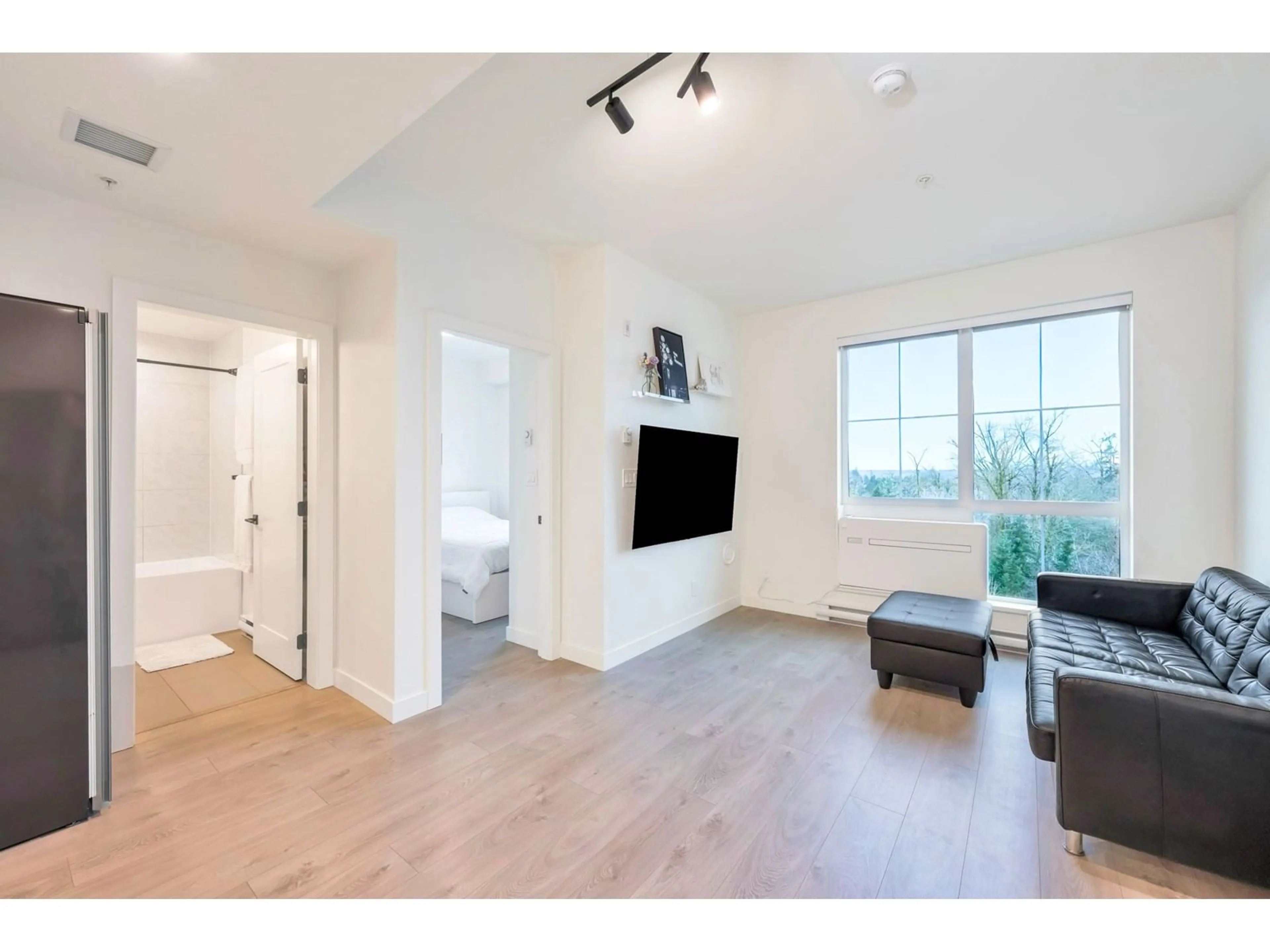 A pic of a room for A601 - 20018 83A, Langley British Columbia V2Y3P2