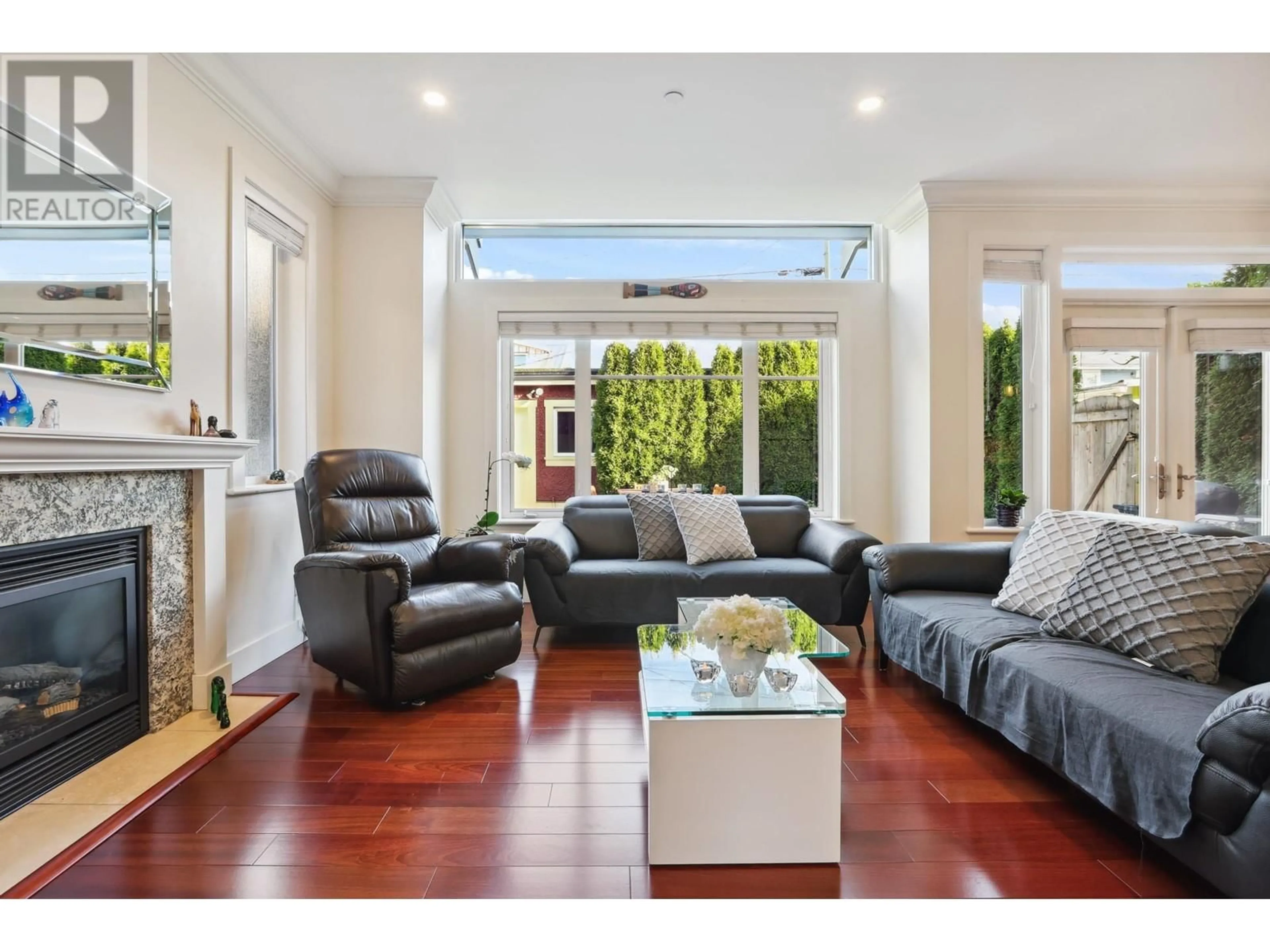 Living room with furniture, unknown for 3487 2ND AVENUE, Vancouver British Columbia V6R1J3