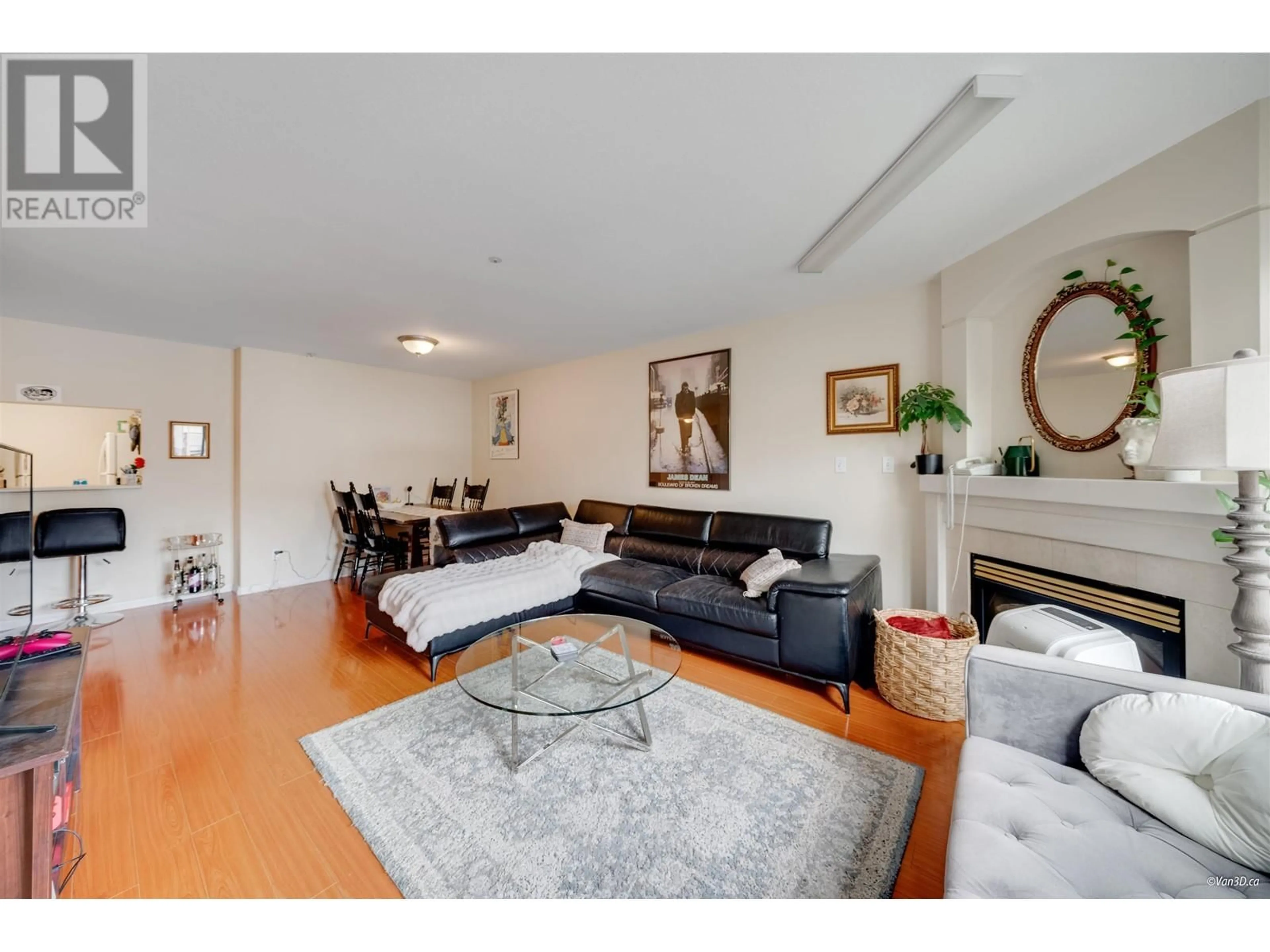 Living room with furniture, unknown for 202 - 2505 BROADWAY AVENUE, Vancouver British Columbia V5M1Y4