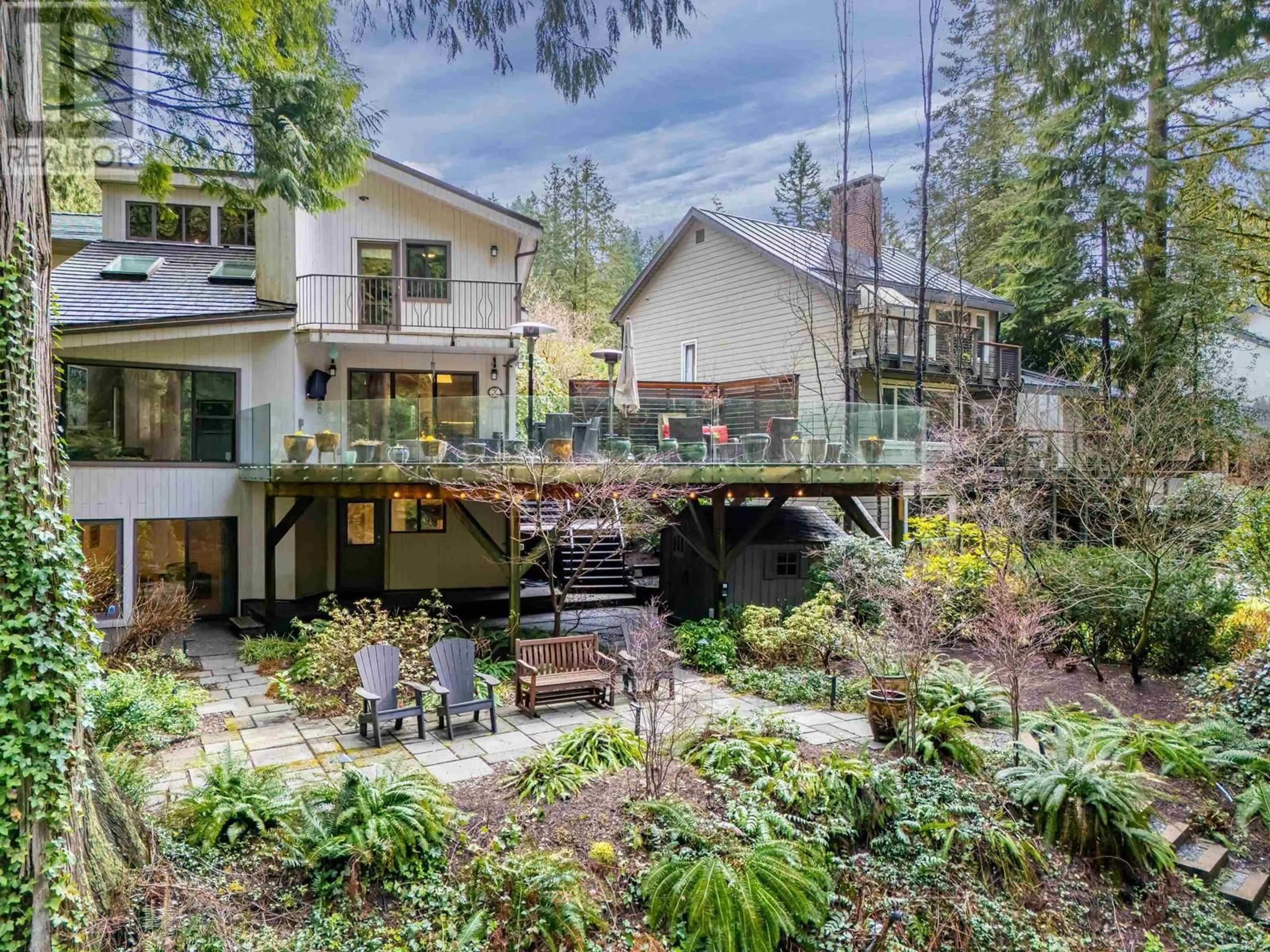 Patio, unknown for 1755 EDGEWATER LANE, North Vancouver British Columbia V7H1T3