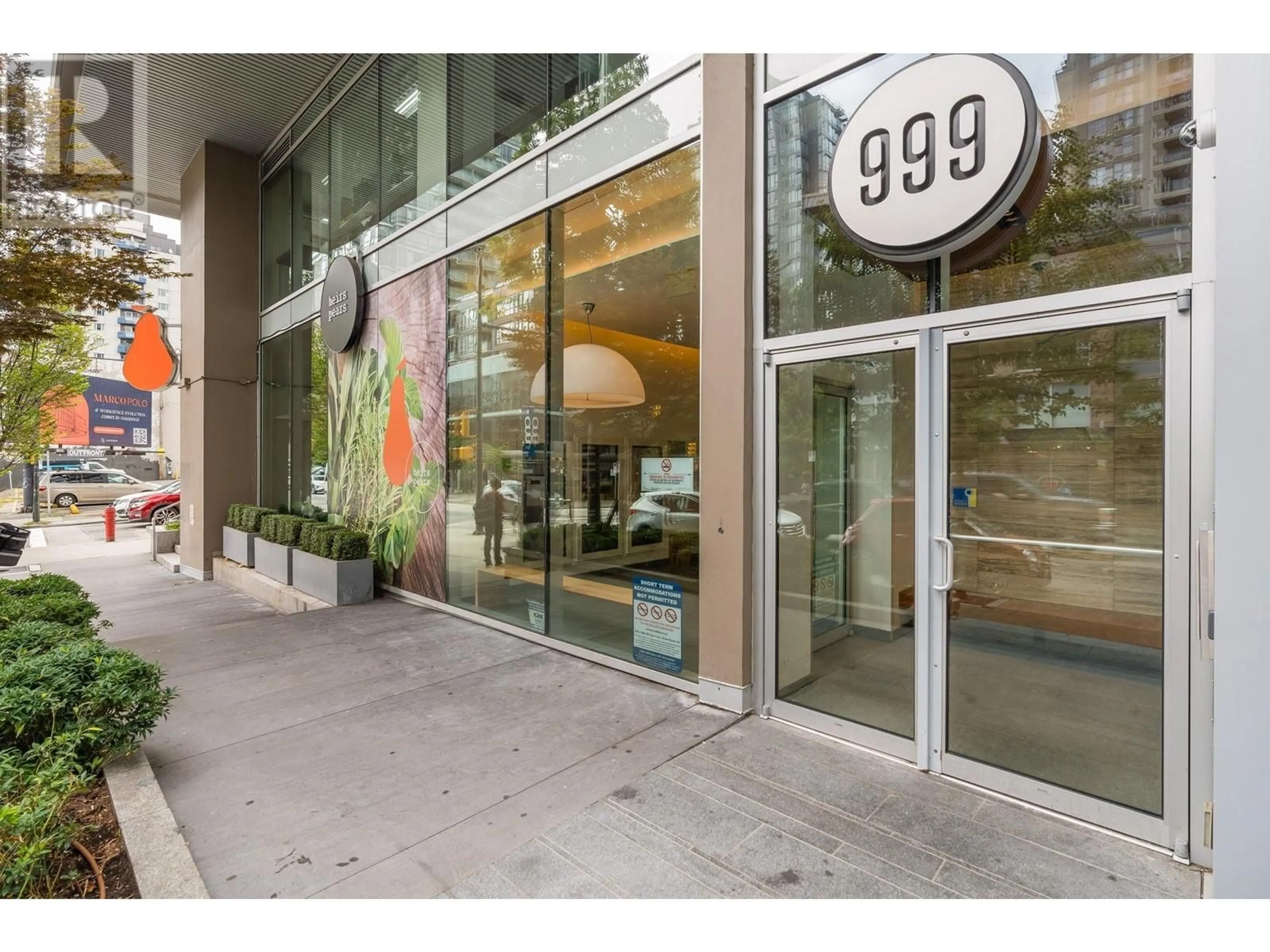 Indoor foyer for 1201 - 999 SEYMOUR STREET, Vancouver British Columbia V6B0M5