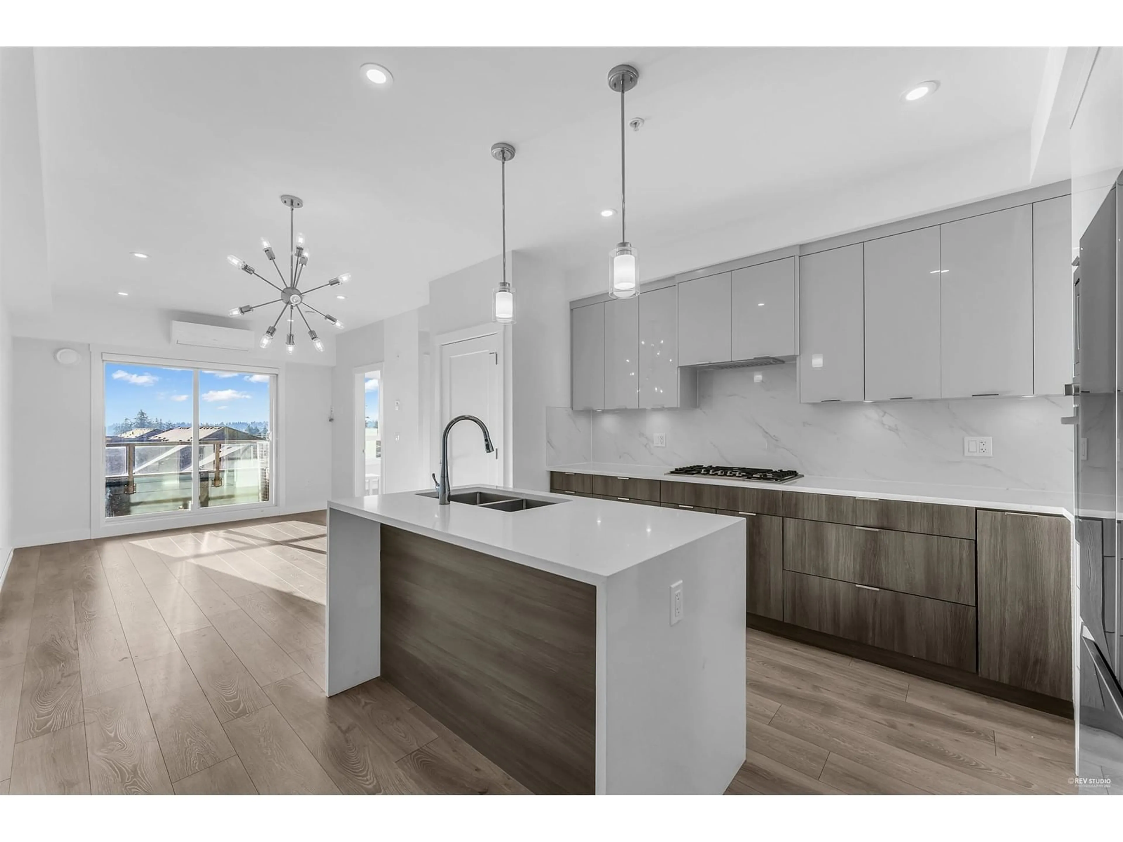 Open concept kitchen, unknown for 406 - 14438 72, Surrey British Columbia V3S0B6