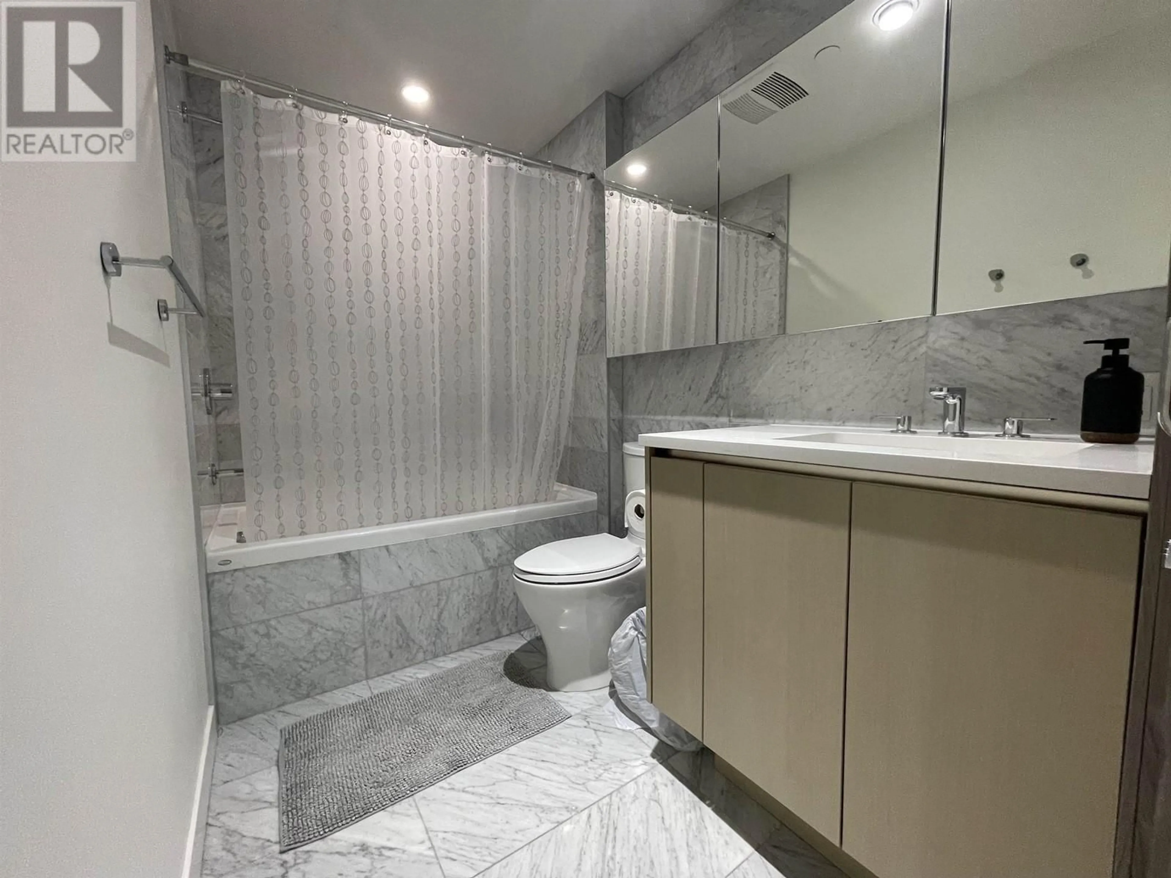 Standard bathroom, unknown for 206 - 89 NELSON STREET, Vancouver British Columbia V6Z0E7