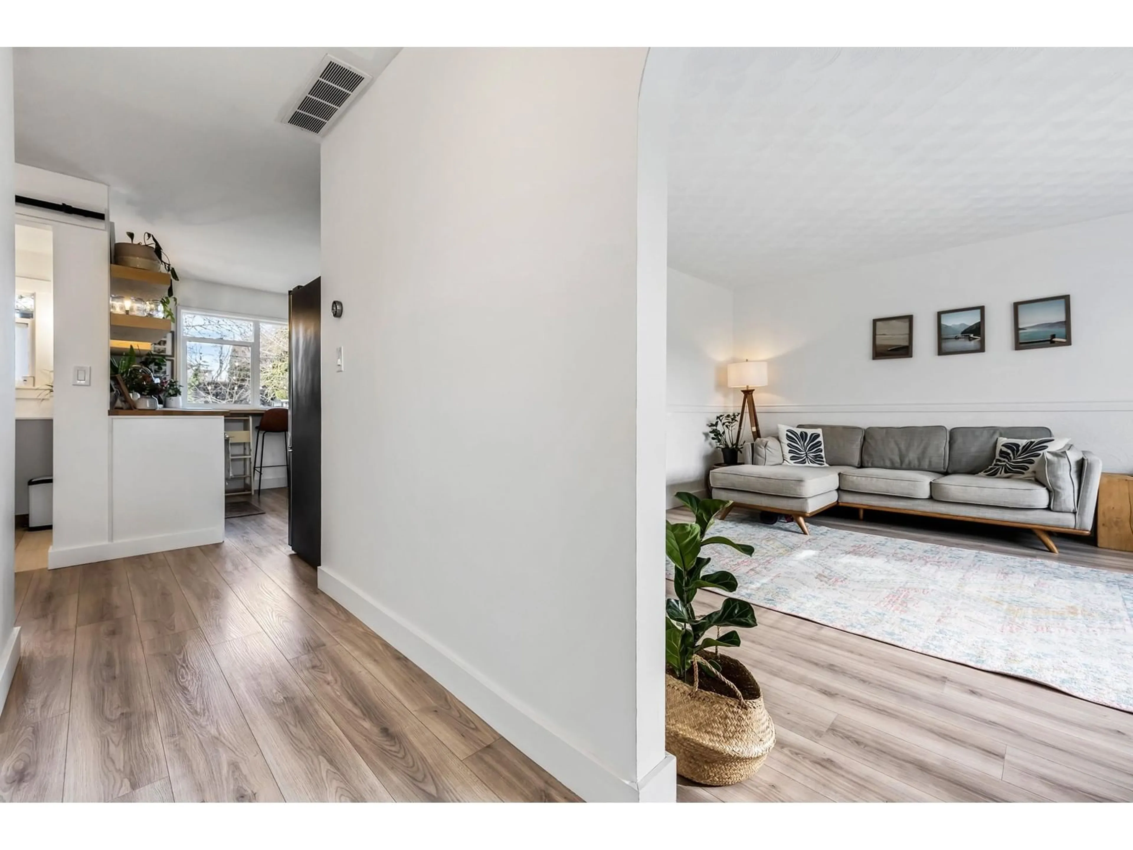 Unknown for 46657 CEDAR AVENUE, Chilliwack British Columbia V2P2H4