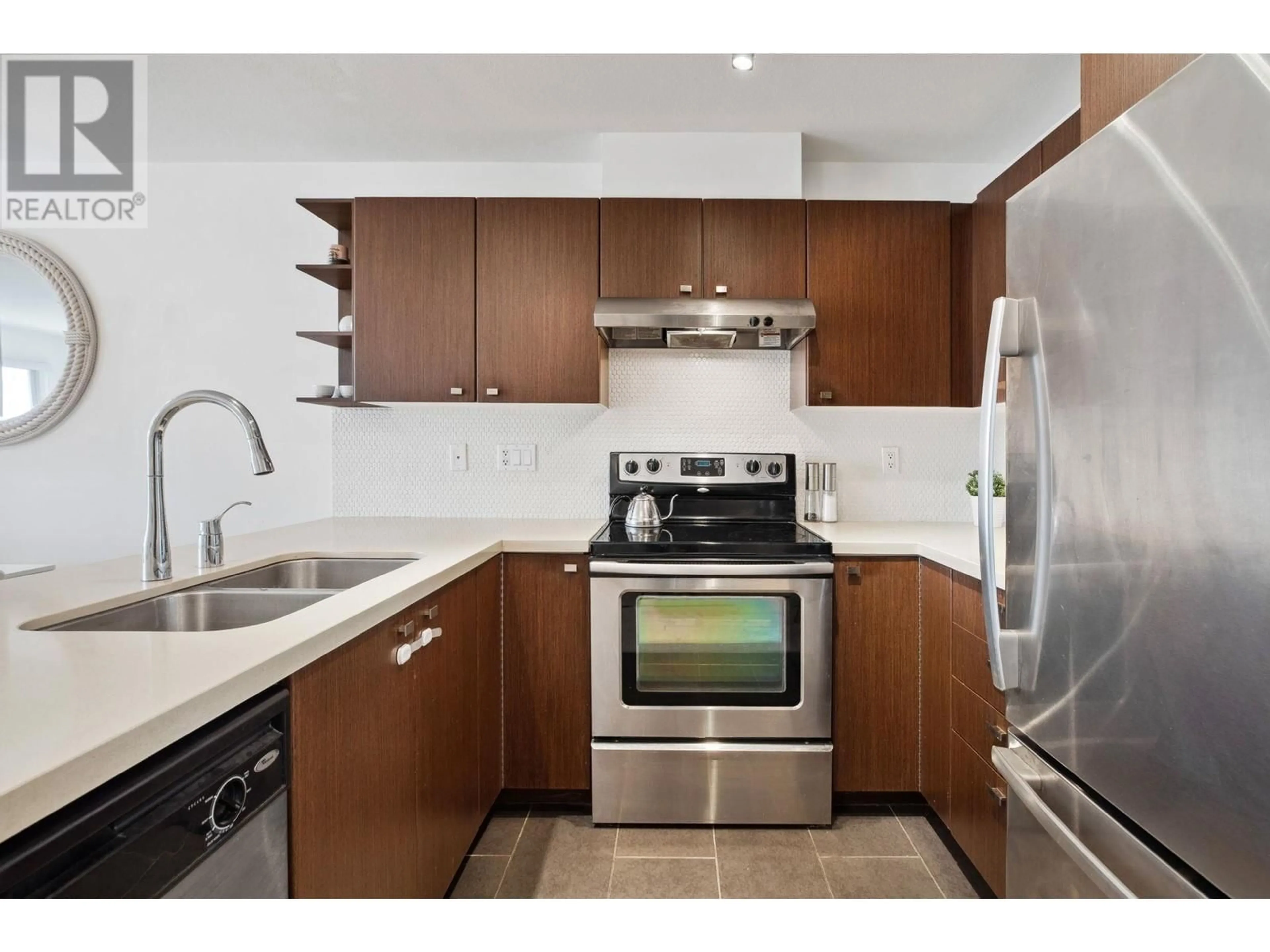 Standard kitchen, unknown for 312 - 738 29TH AVENUE, Vancouver British Columbia V5V0B6