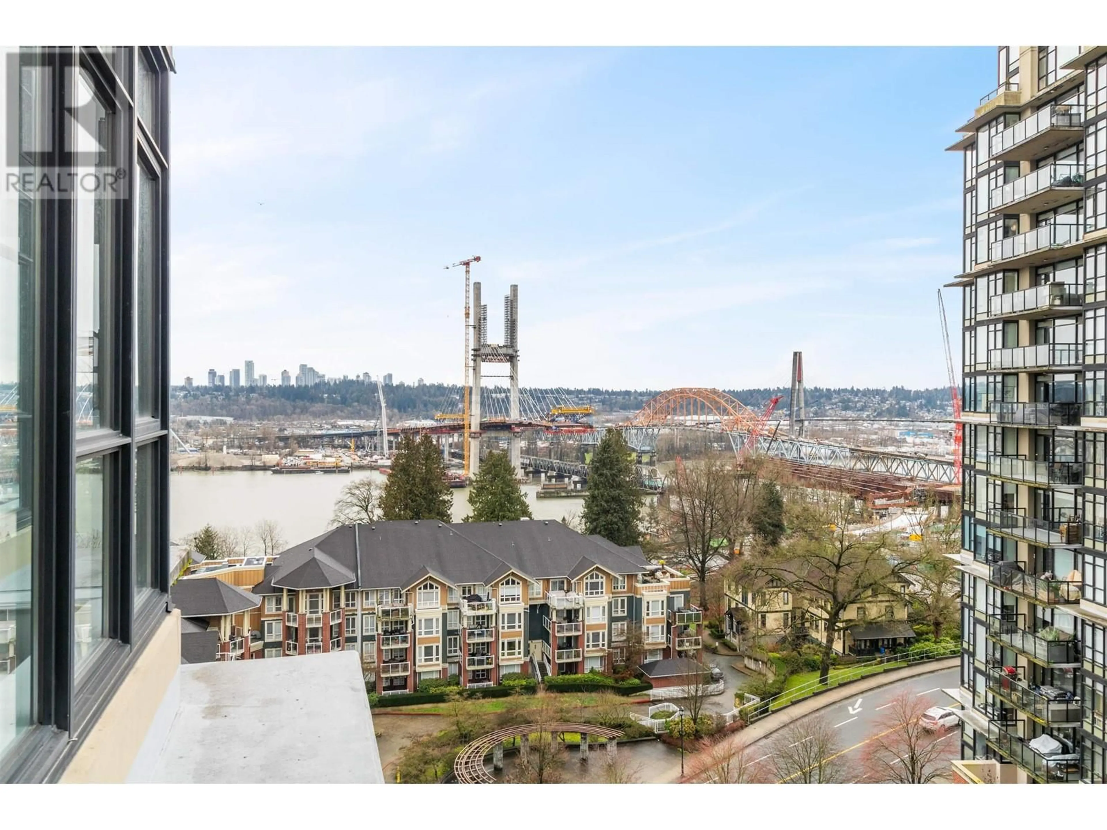 A pic from outside/outdoor area/front of a property/back of a property/a pic from drone, city buildings view from balcony for 1102 - 15 ROYAL AVENUE, New Westminster British Columbia V3L0A9