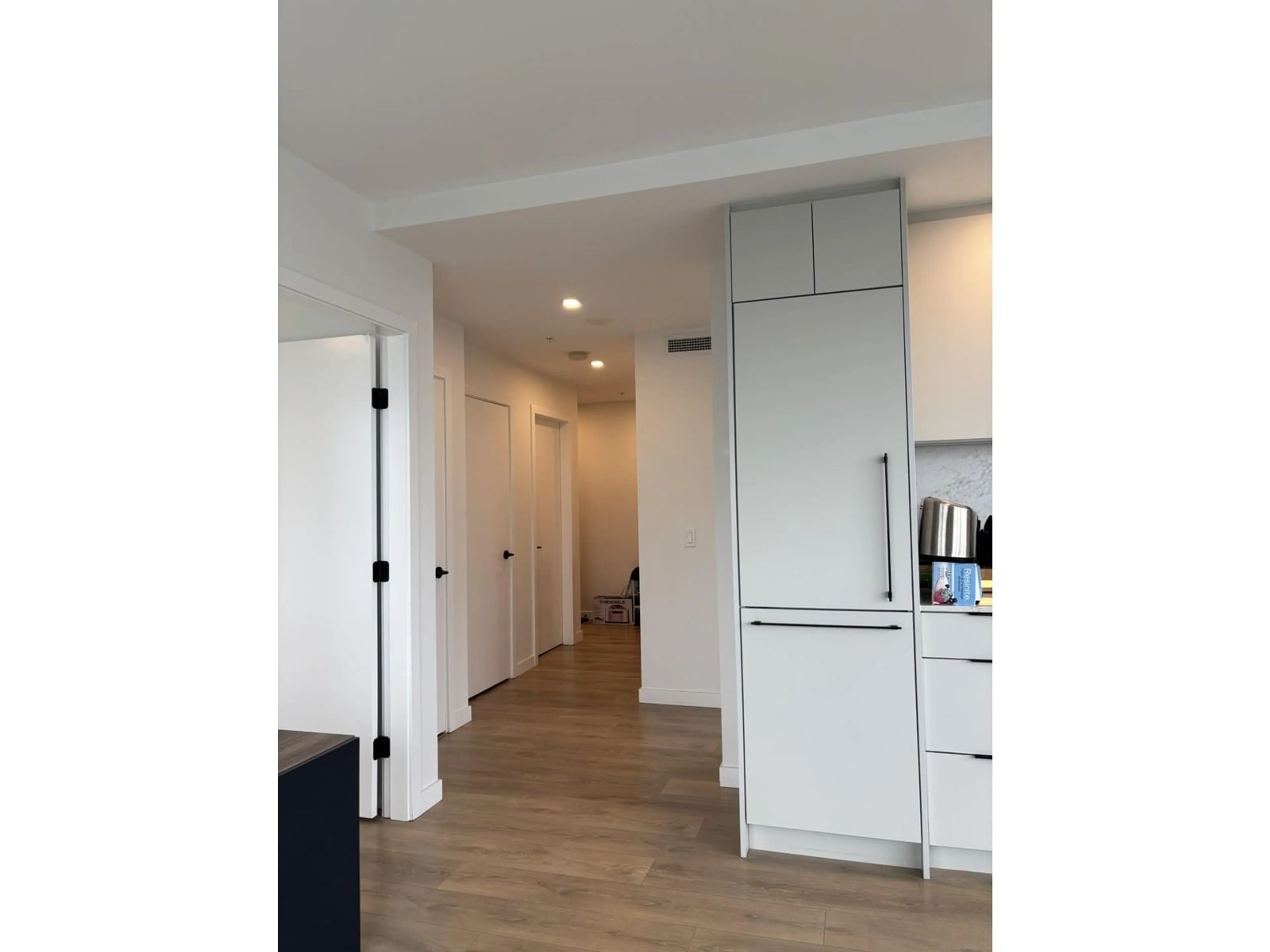 A pic of a room for 1708 - 13685 102, Surrey British Columbia V3T1N7