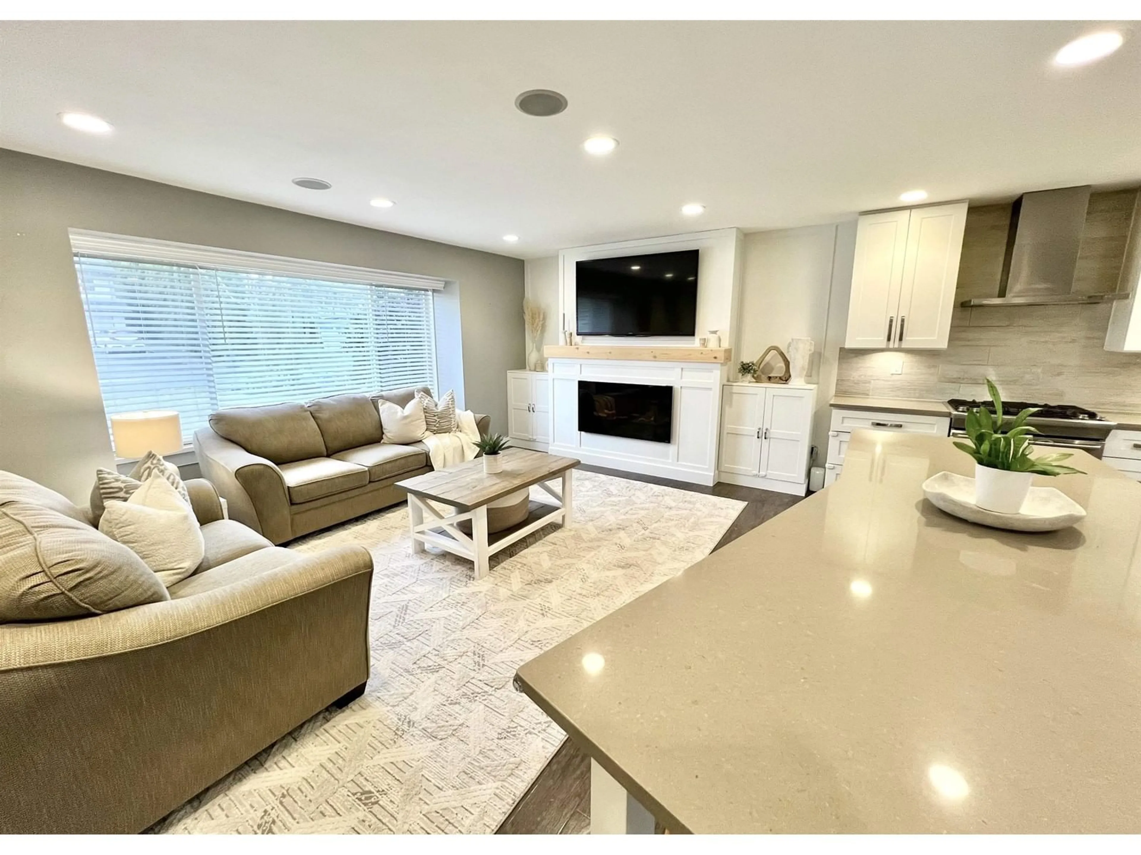 Living room with furniture, unknown for 6228 172, Surrey British Columbia V3S5W1
