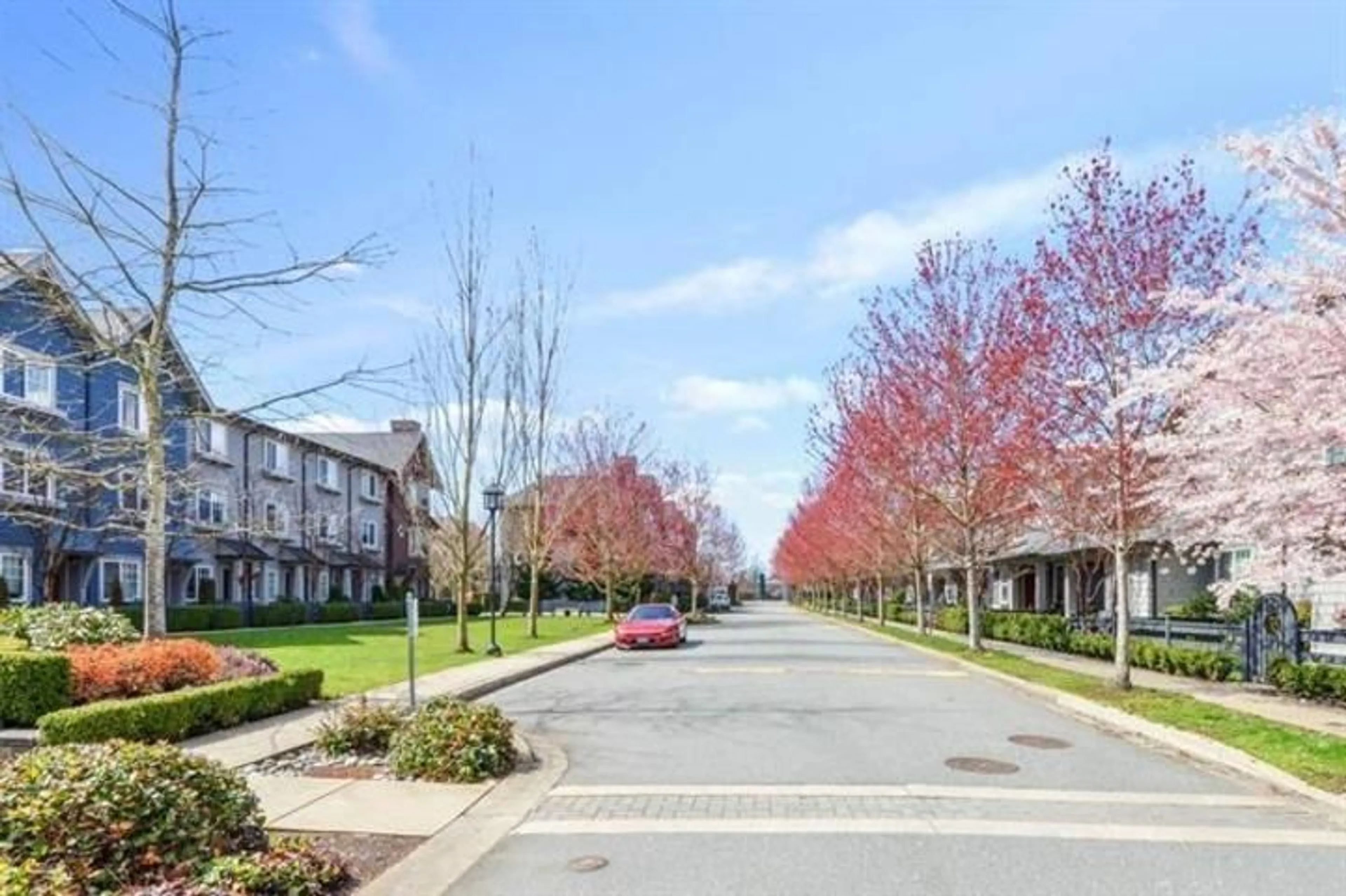 A pic from outside/outdoor area/front of a property/back of a property/a pic from drone, street for 21 - 6450 187, Surrey British Columbia V3S2X4