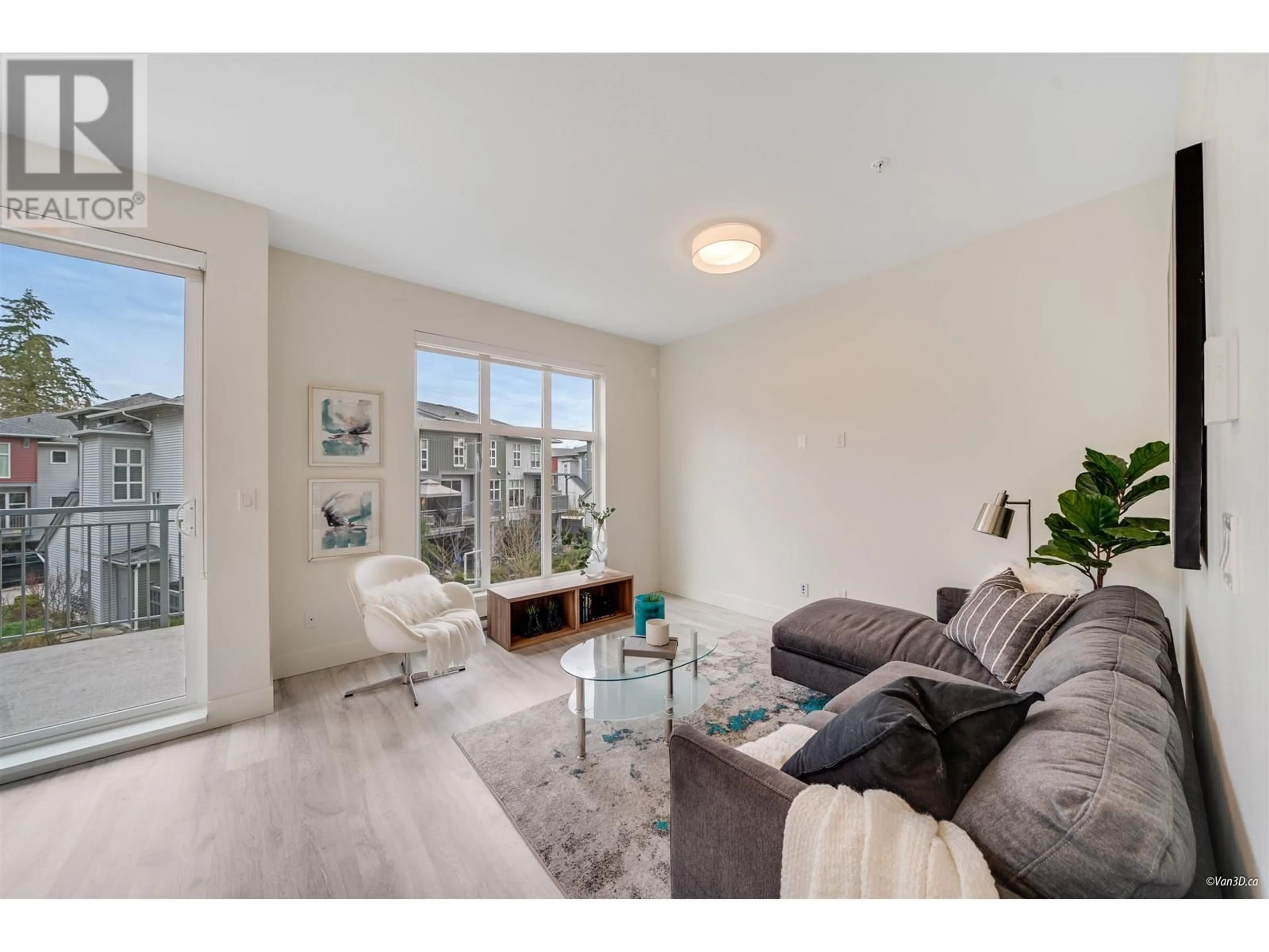 Living room with furniture, unknown for 44 - 24076 112 AVENUE, Maple Ridge British Columbia V2W0K2