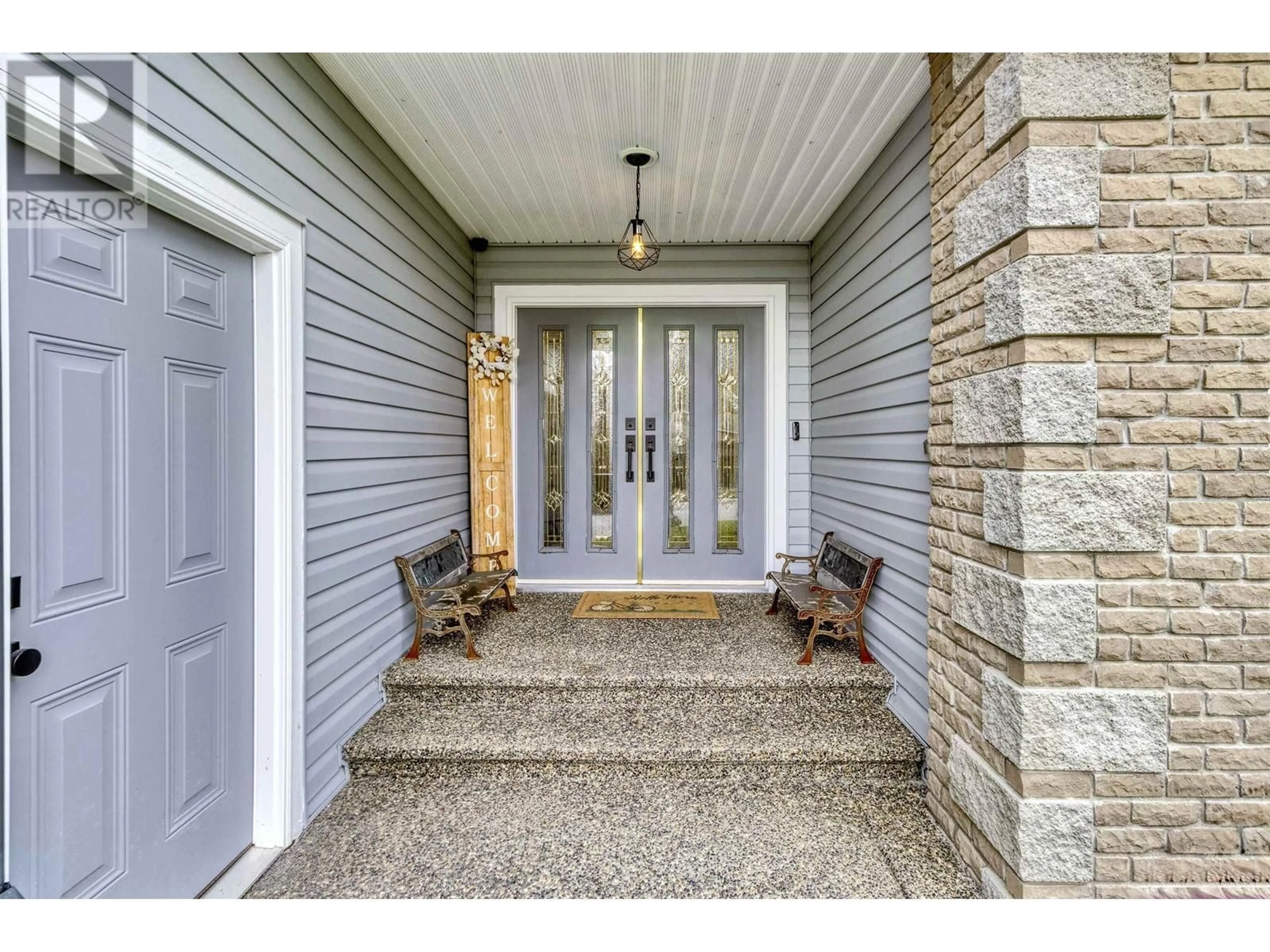 Indoor entryway for 23404 TAMARACK LANE, Maple Ridge British Columbia V2W1A8