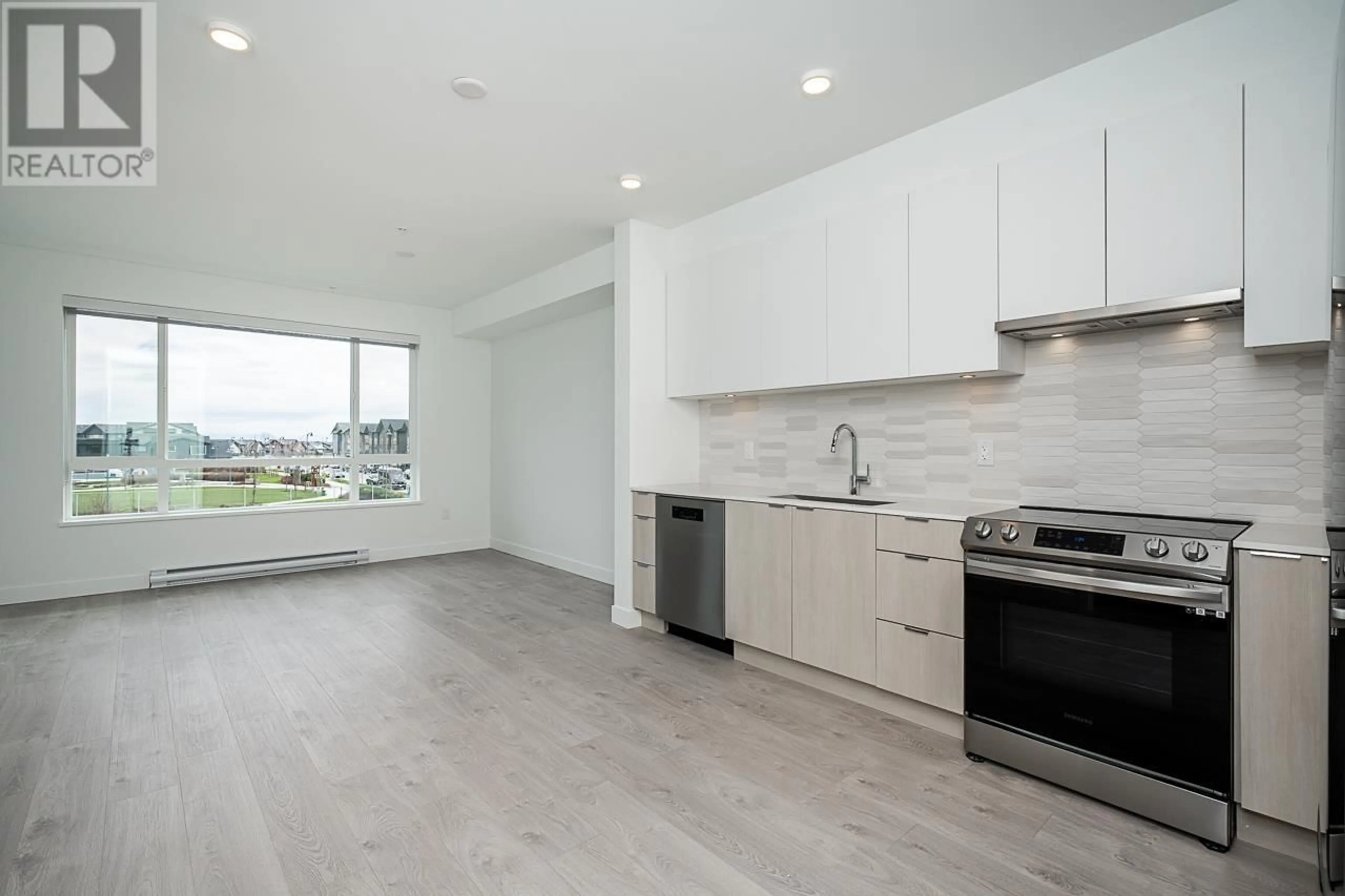 Open concept kitchen, unknown for 213 - 2499 RABBIT DRIVE, Tsawwassen British Columbia V4M0G4
