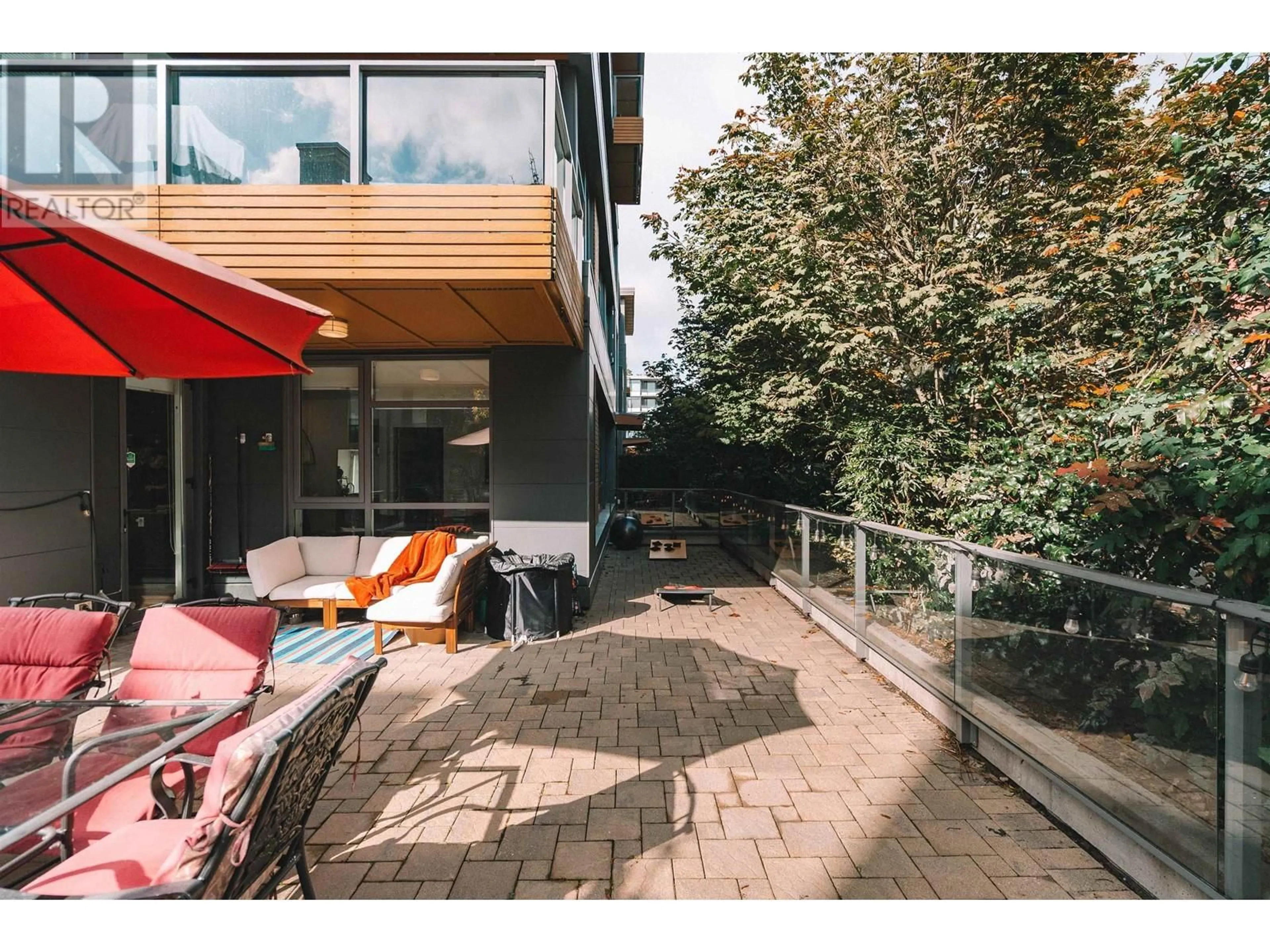 Patio, street for 111 - 9150 UNIVERSITY HIGH STREET, Burnaby British Columbia V5A0C5