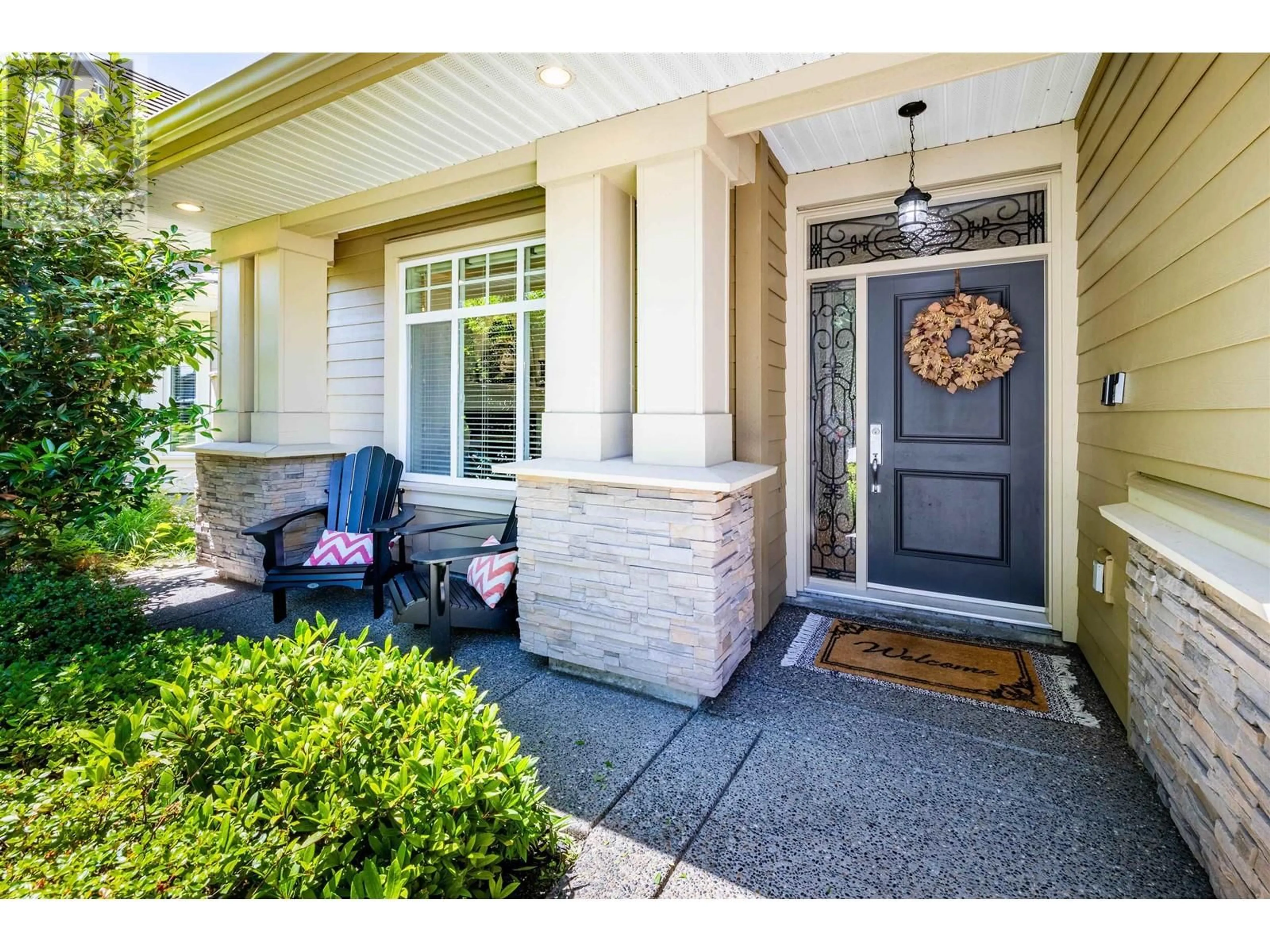 Indoor entryway for 5855 COVE REACH ROAD, Delta British Columbia V4K5G9
